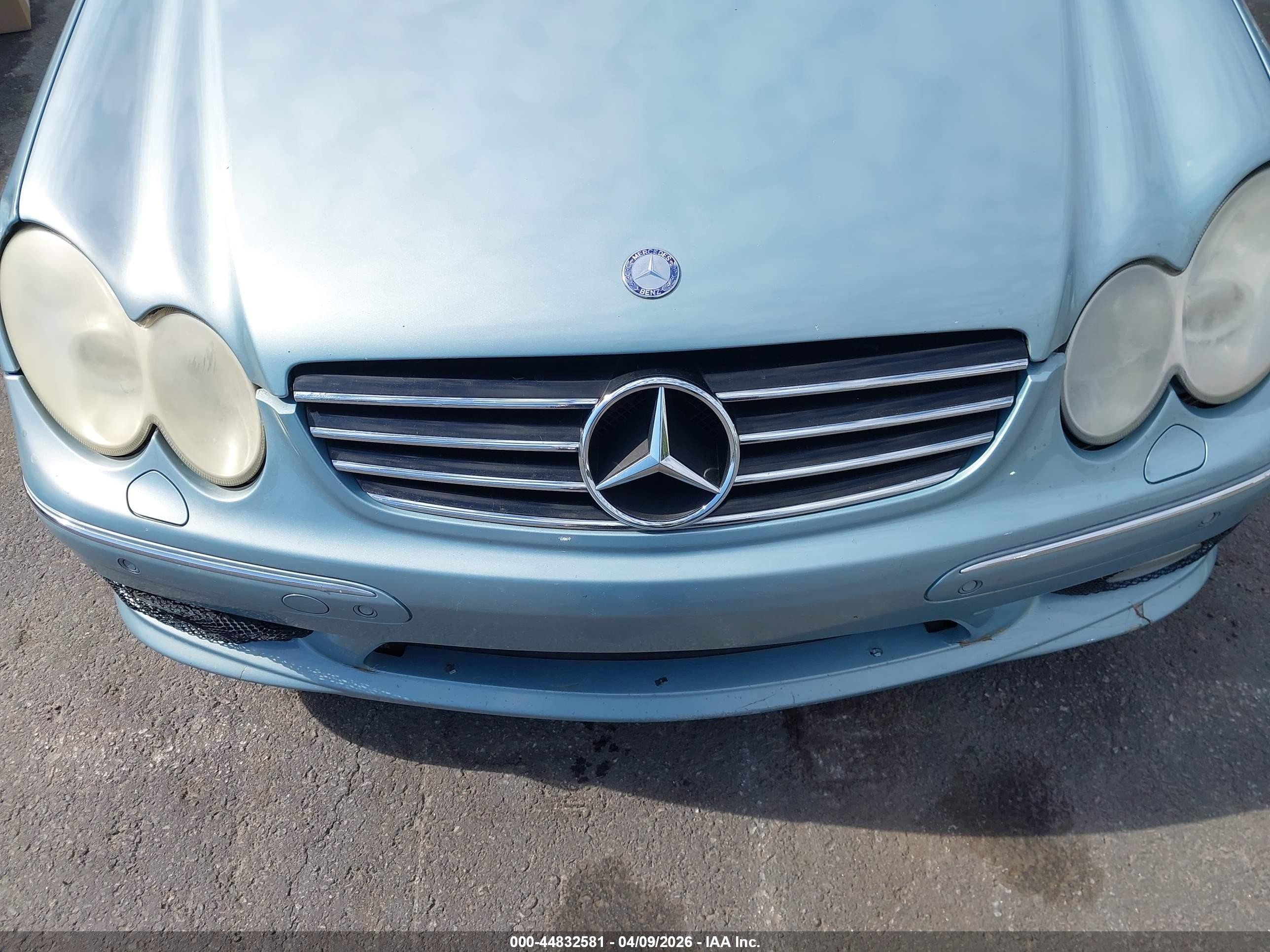 2004 Mercedes-benz Clk 500   Blue vin: WDBTJ75J94F086639
