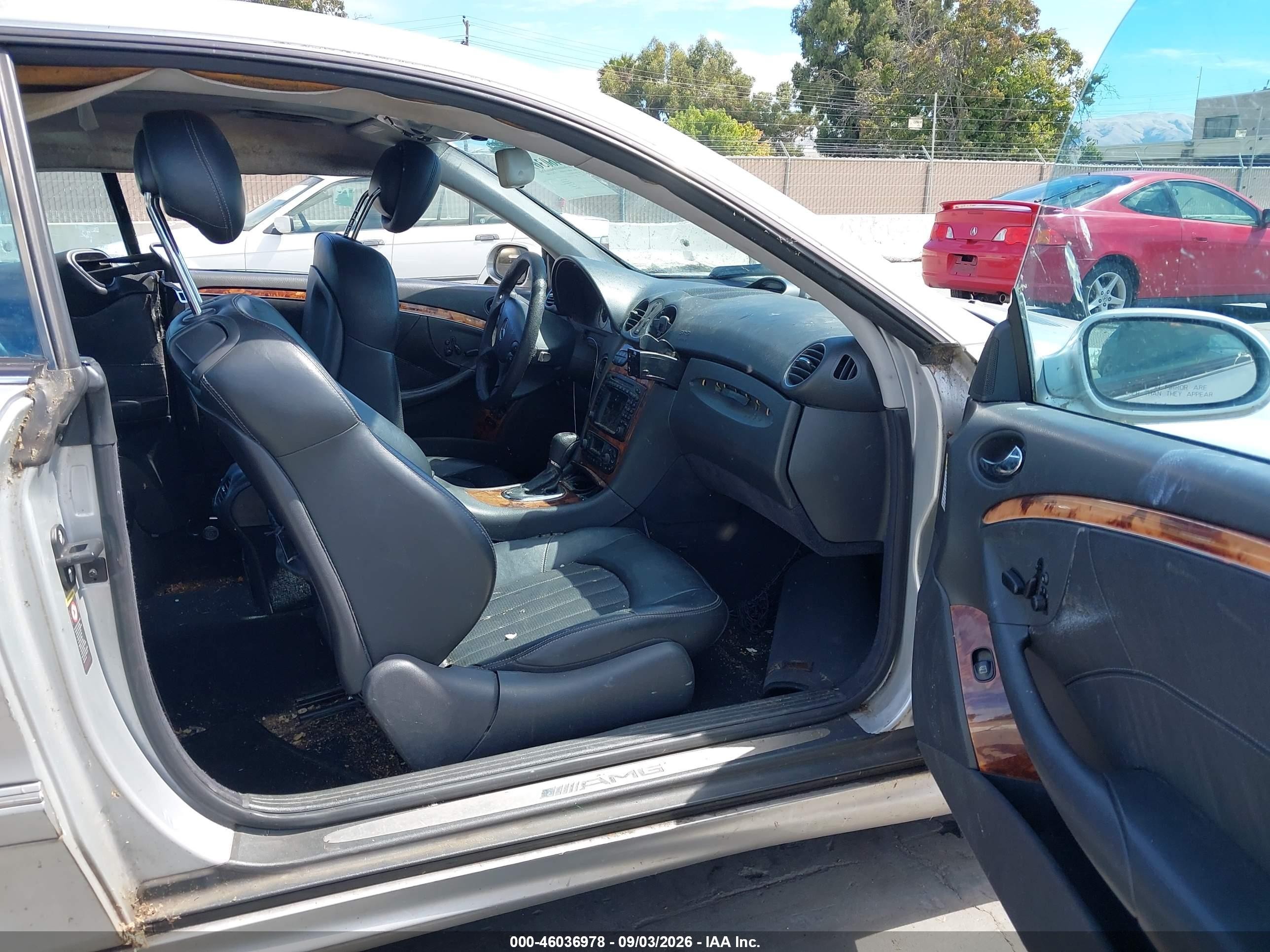 2004 Mercedes-benz Clk 55 Amg   Silver vin: WDBTJ76H64F103120