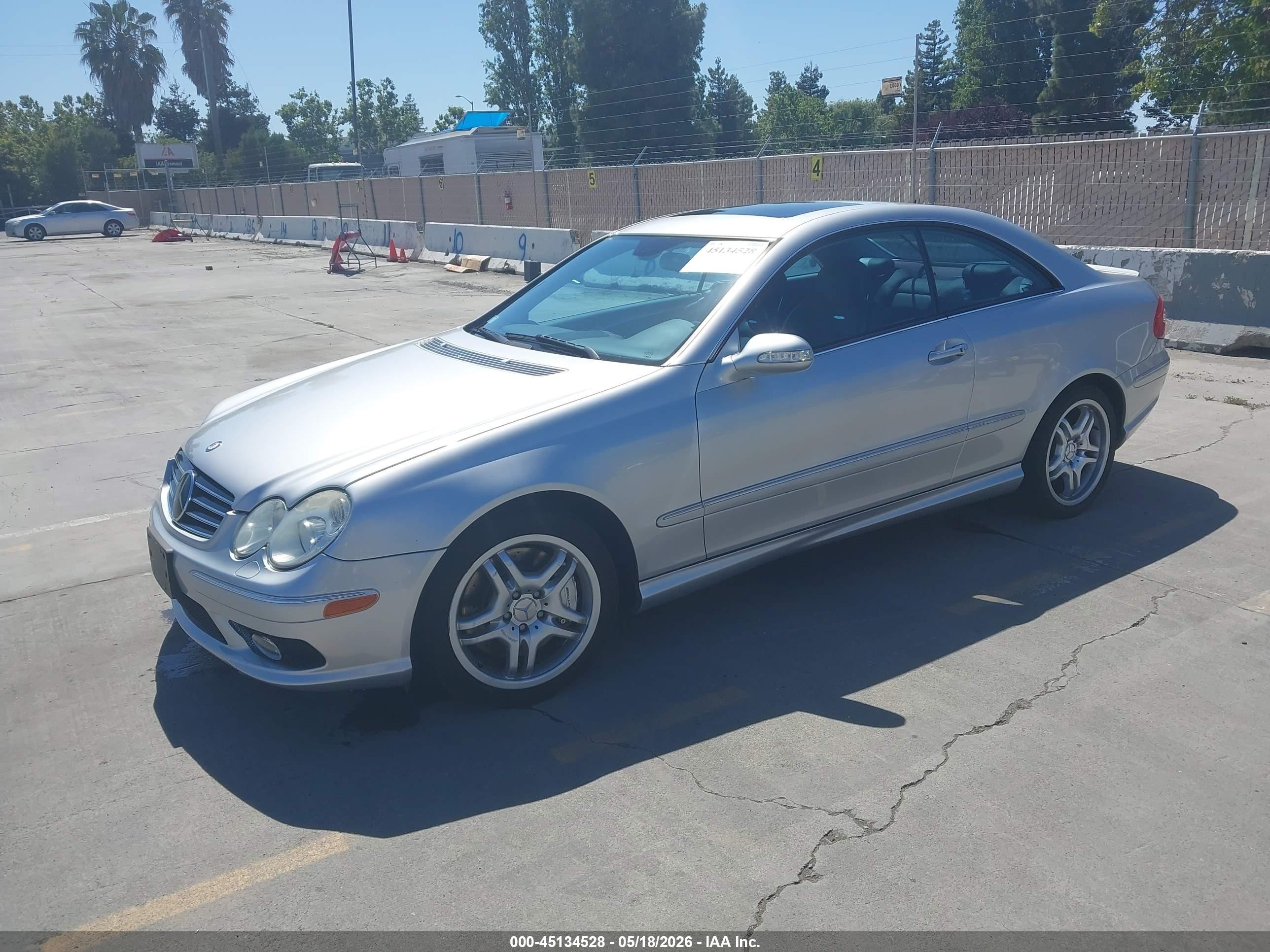 2003 Mercedes-benz Clk 55 Amg   Silver vin: WDBTJ76H93F049360
