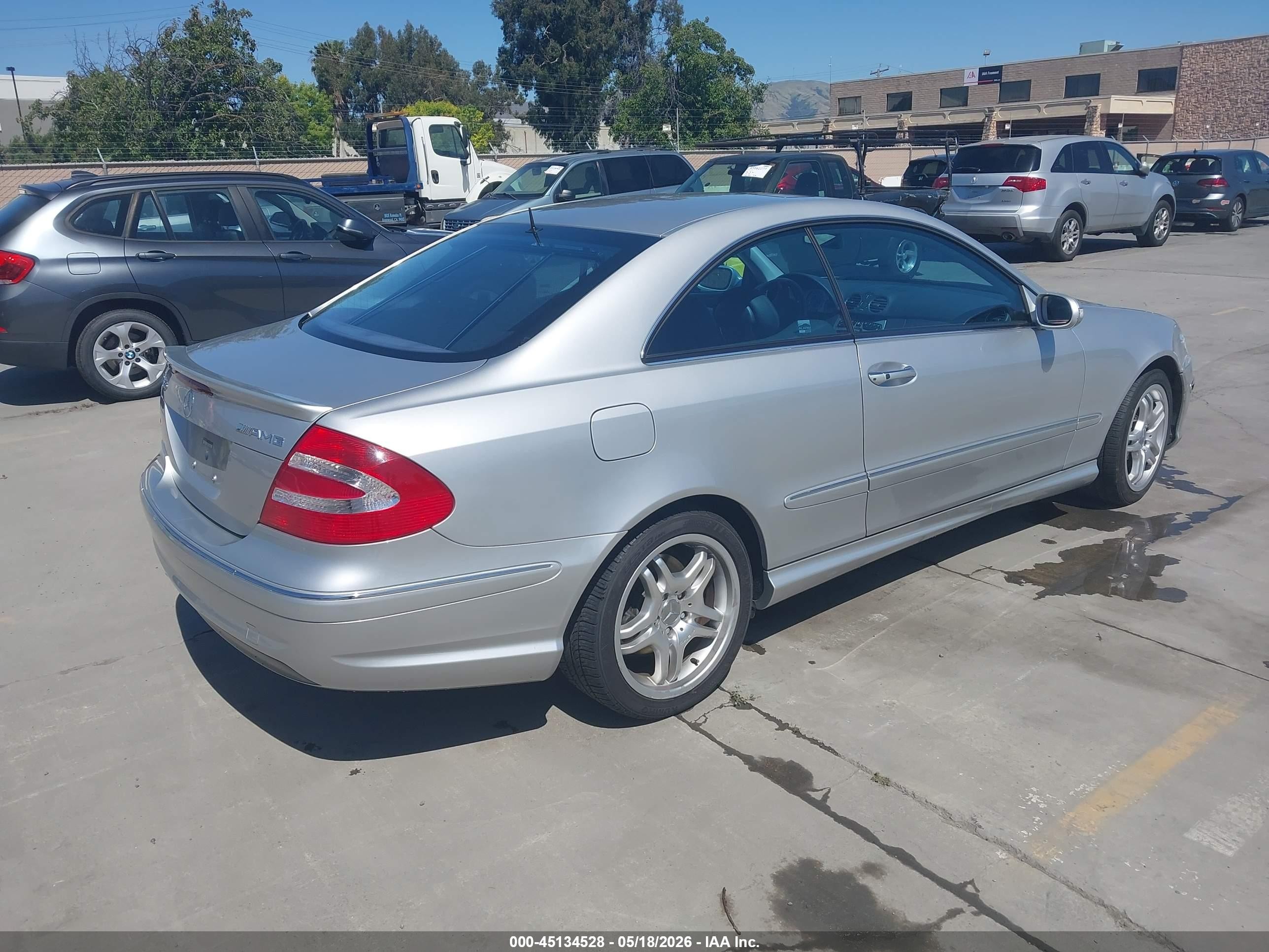 2003 Mercedes-benz Clk 55 Amg   Silver vin: WDBTJ76H93F049360