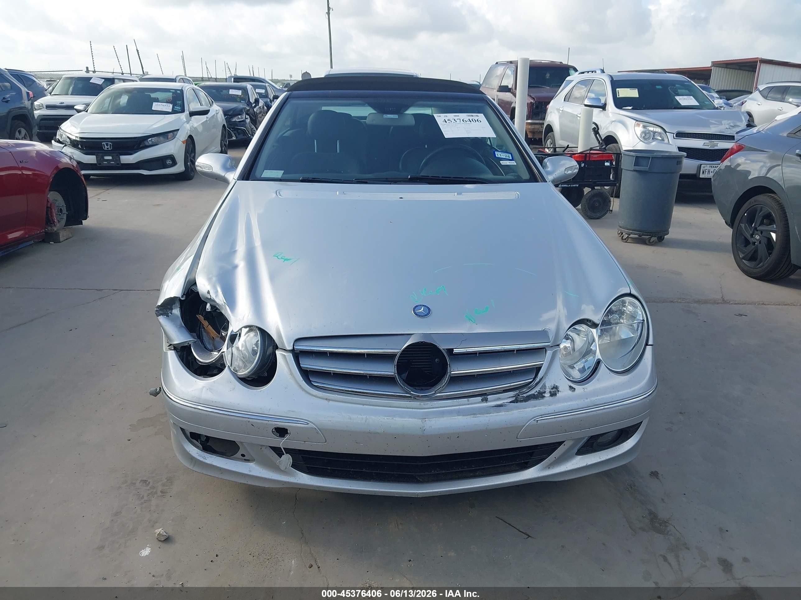 2007 Mercedes-benz Clk 350   Silver vin: WDBTK56F17F212623