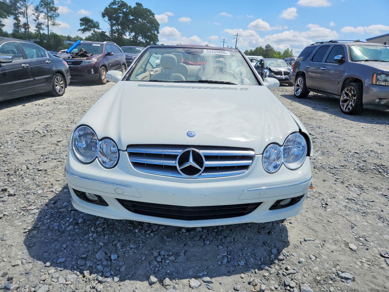 2007 Mercedes-benz C-class White vin: WDBTK56F27F224781