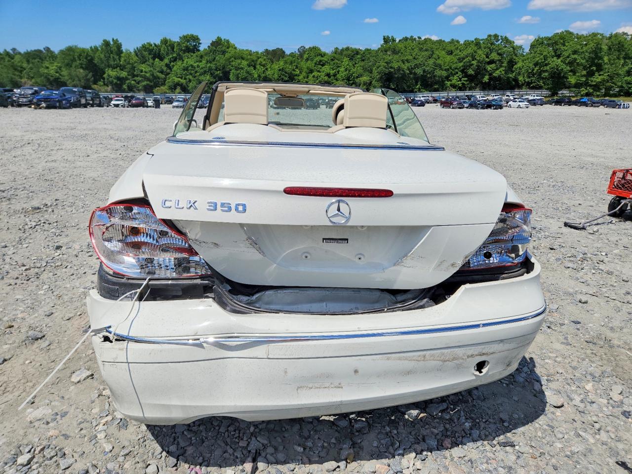 2007 Mercedes-benz C-class White vin: WDBTK56F27F224781