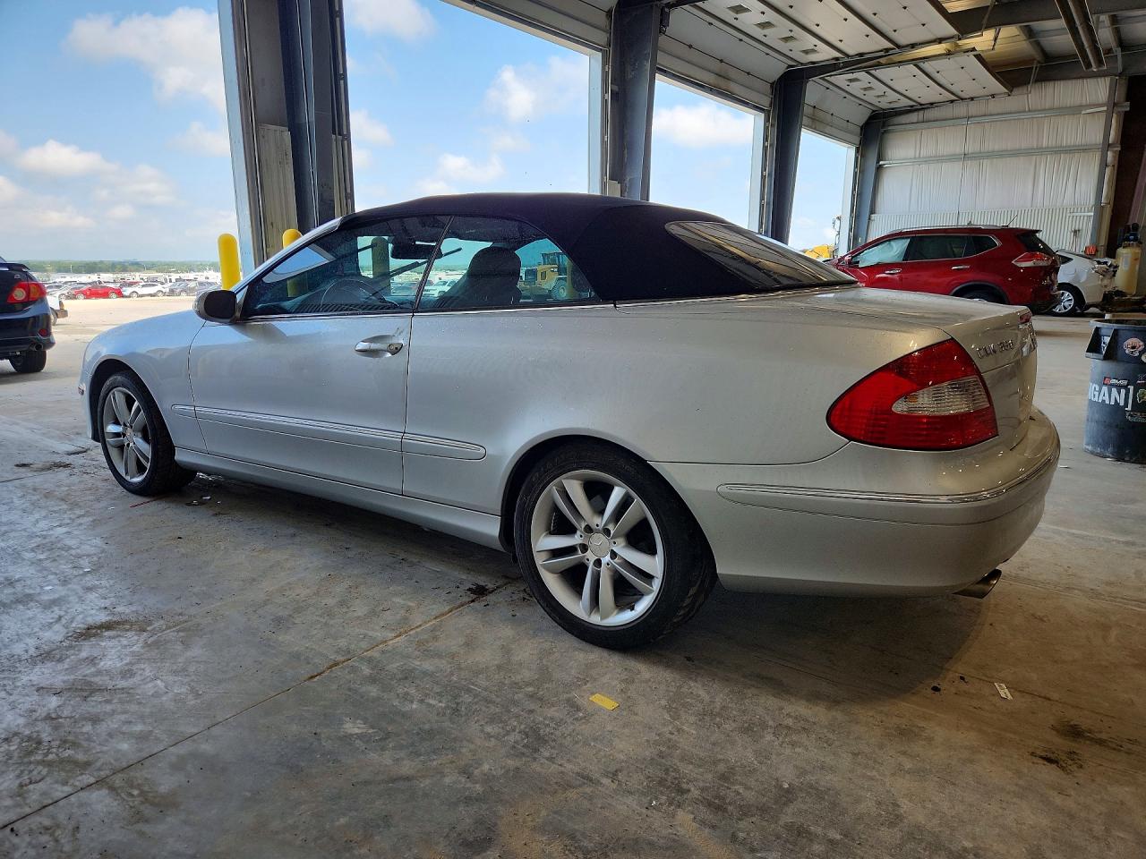 2008 Mercedes-benz Clk 350 Silver vin: WDBTK56F38F247553