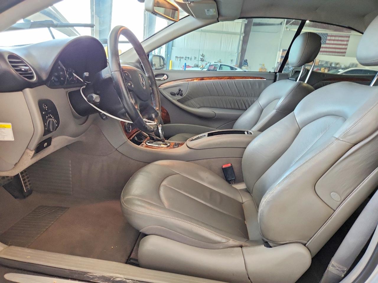 2008 Mercedes-benz Clk 350 Silver vin: WDBTK56F38F247553