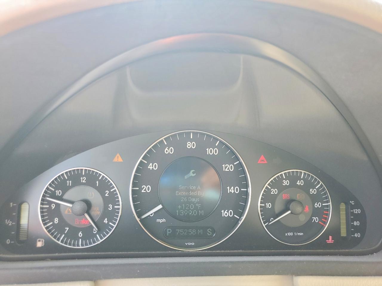 2008 Mercedes-benz Clk 350 Red vin: WDBTK56F38F252123