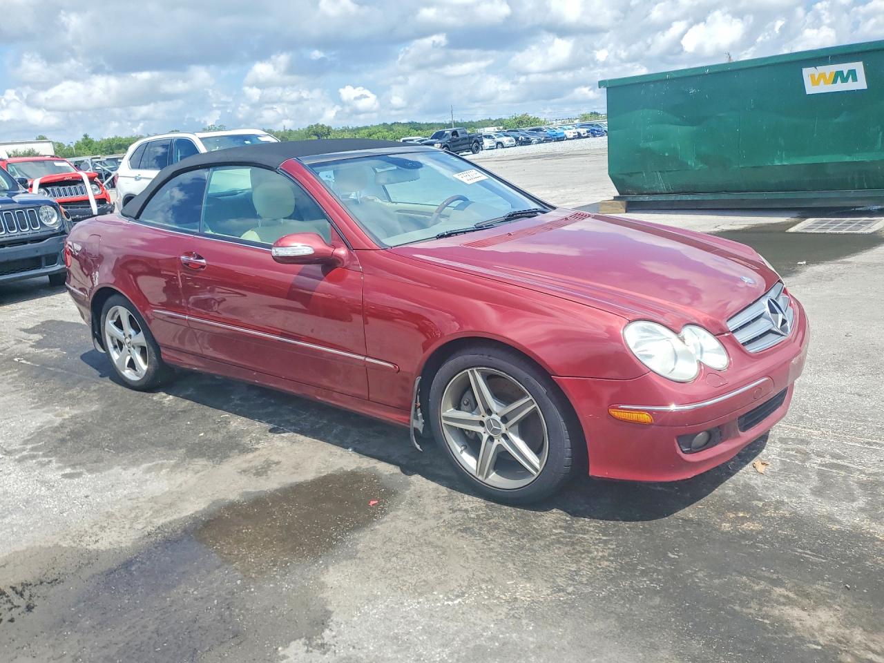 2009 Mercedes-benz Clk 350 Red vin: WDBTK56F39T108803