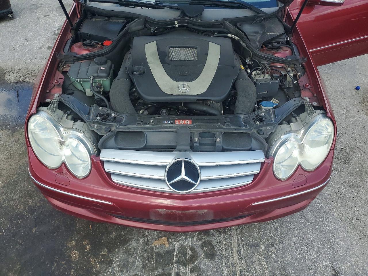 2009 Mercedes-benz Clk 350 Red vin: WDBTK56F39T108803