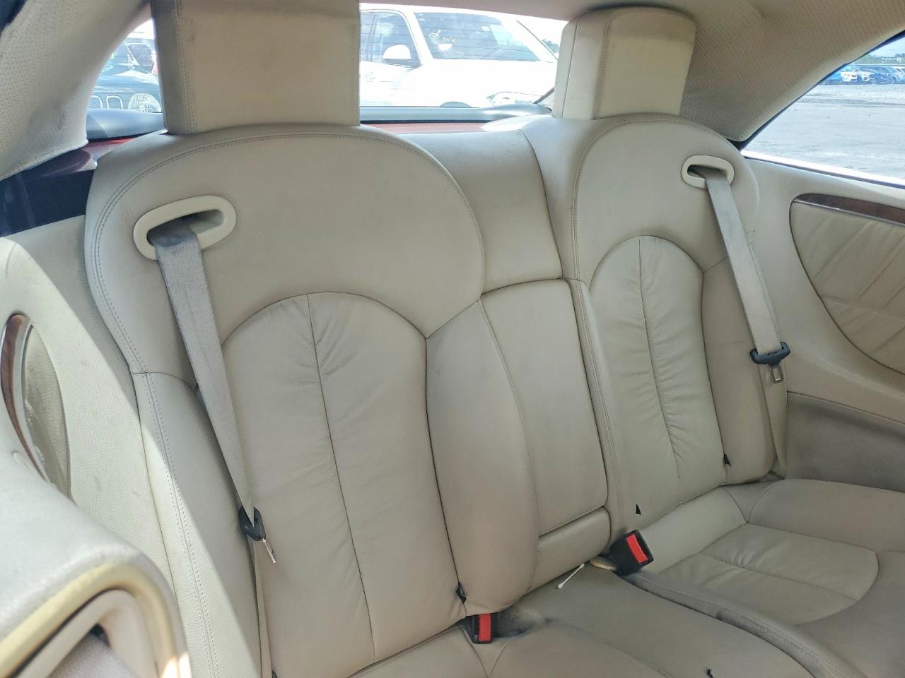 2009 Mercedes-benz Clk 350 Red vin: WDBTK56F39T108803