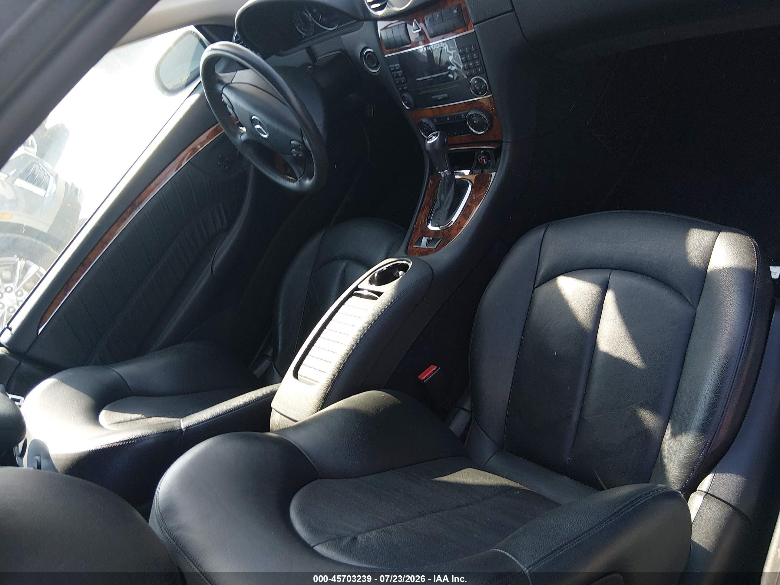 2007 Mercedes-benz Clk 350   Silver vin: WDBTK56F47F224944