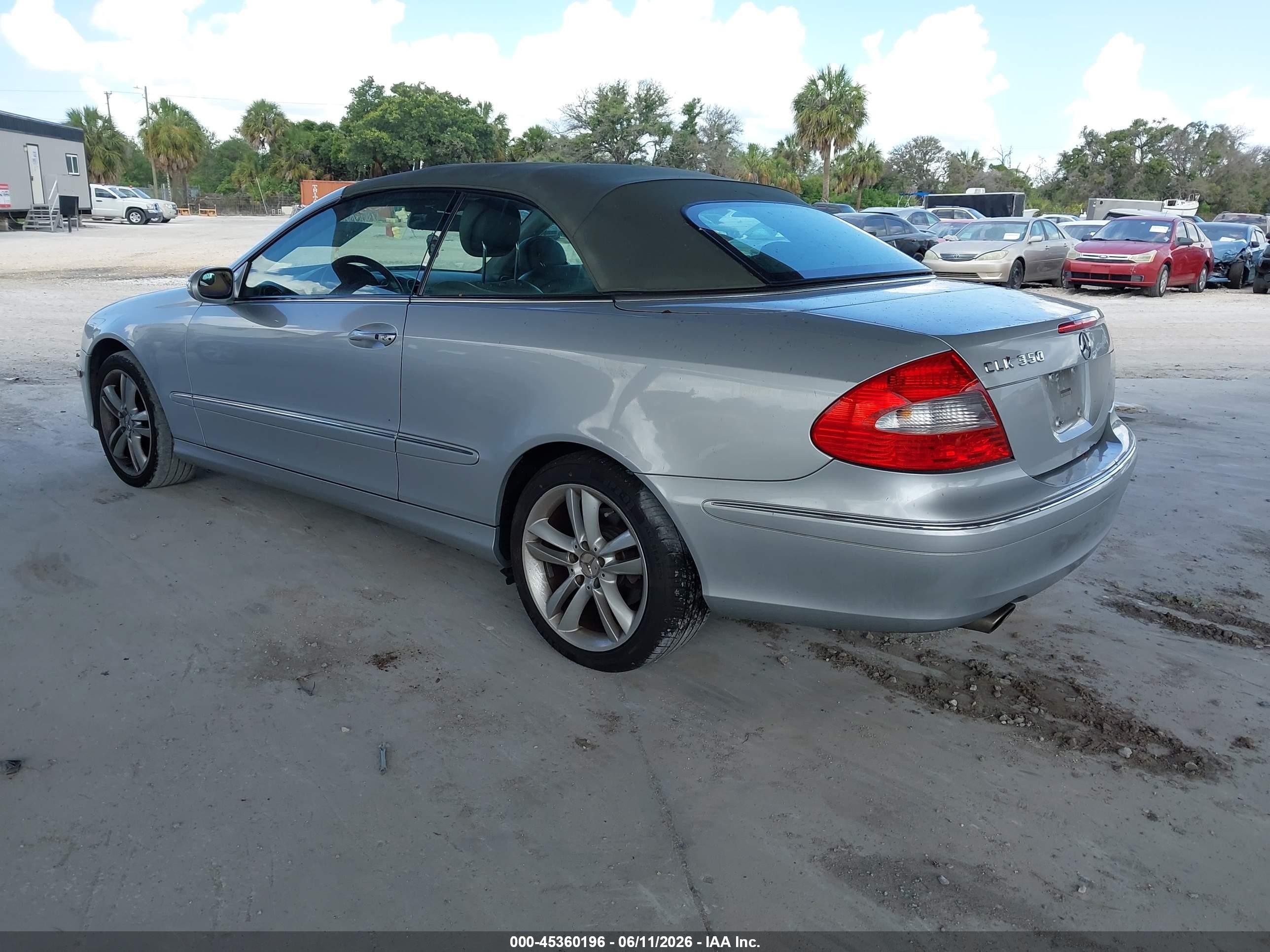 2007 Mercedes-benz Clk 350   Silver vin: WDBTK56F47T085786