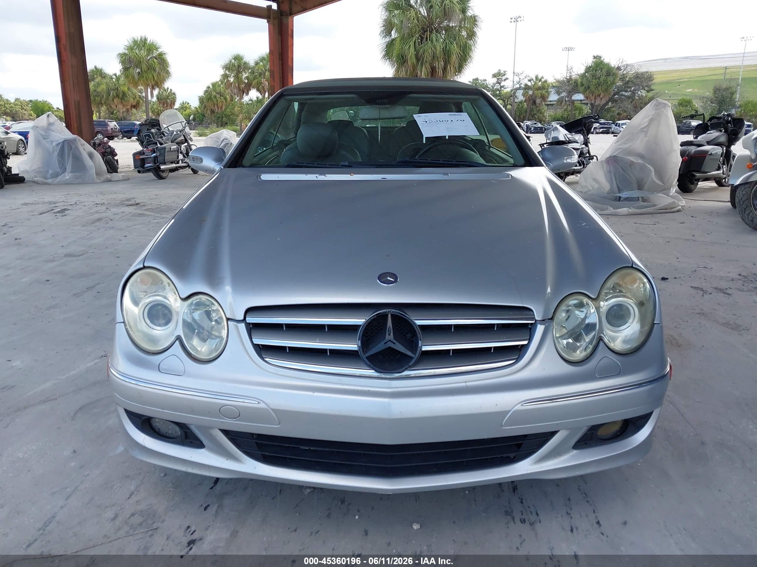2007 Mercedes-benz Clk 350   Silver vin: WDBTK56F47T085786