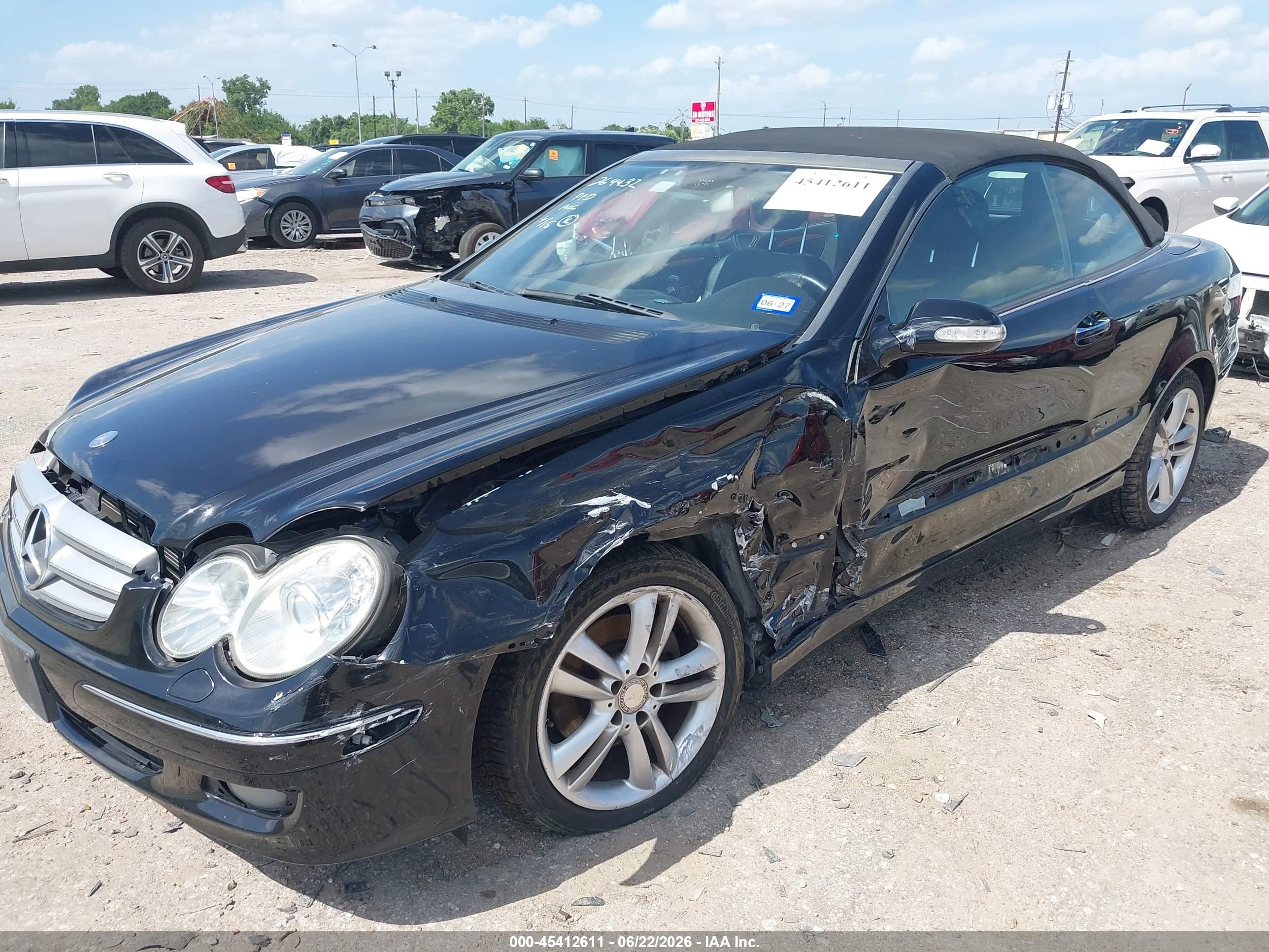 2008 Mercedes-benz Clk 350   Black vin: WDBTK56F48T093050