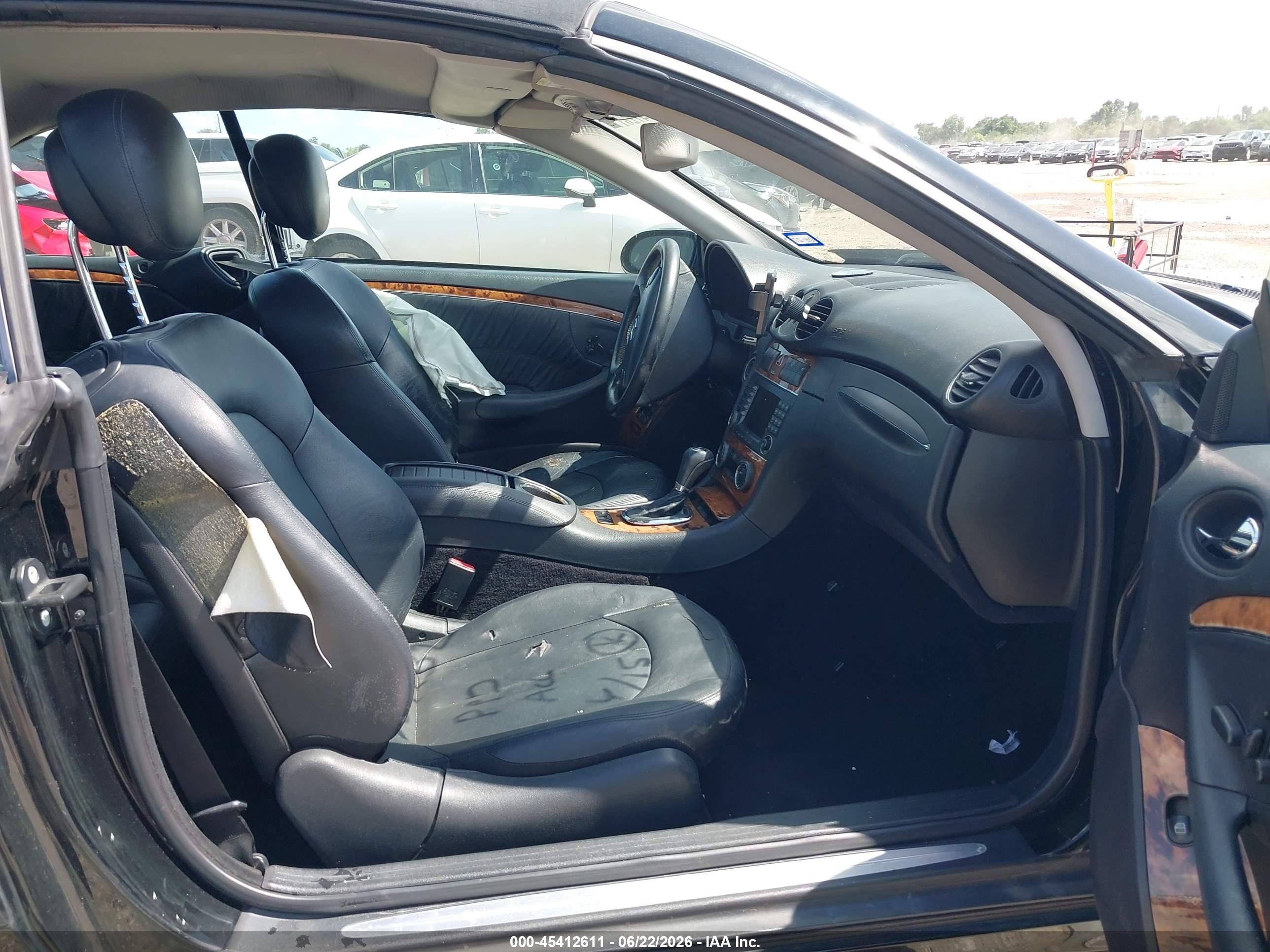 2008 Mercedes-benz Clk 350   Black vin: WDBTK56F48T093050