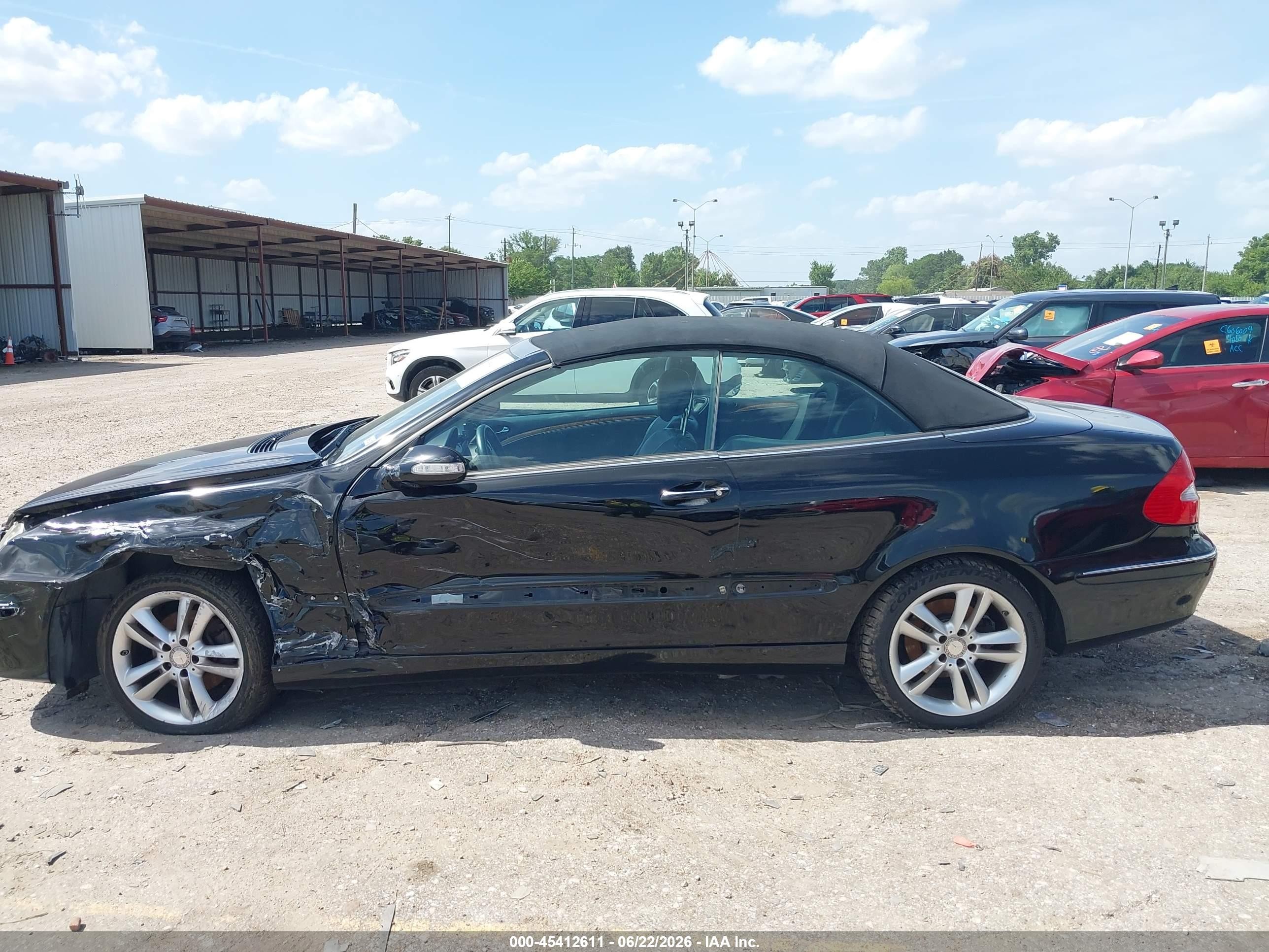 2008 Mercedes-benz Clk 350   Black vin: WDBTK56F48T093050