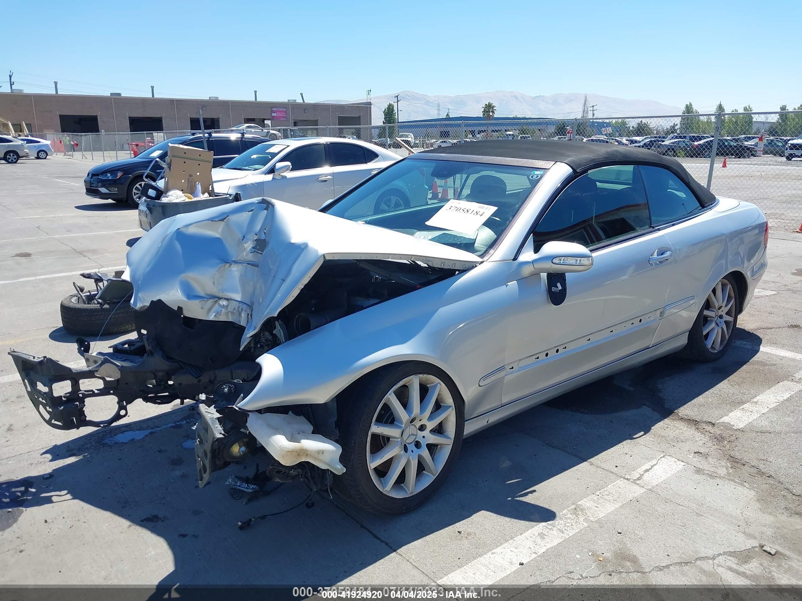 2007 Mercedes-benz Clk 350   Silver vin: WDBTK56F57T080788