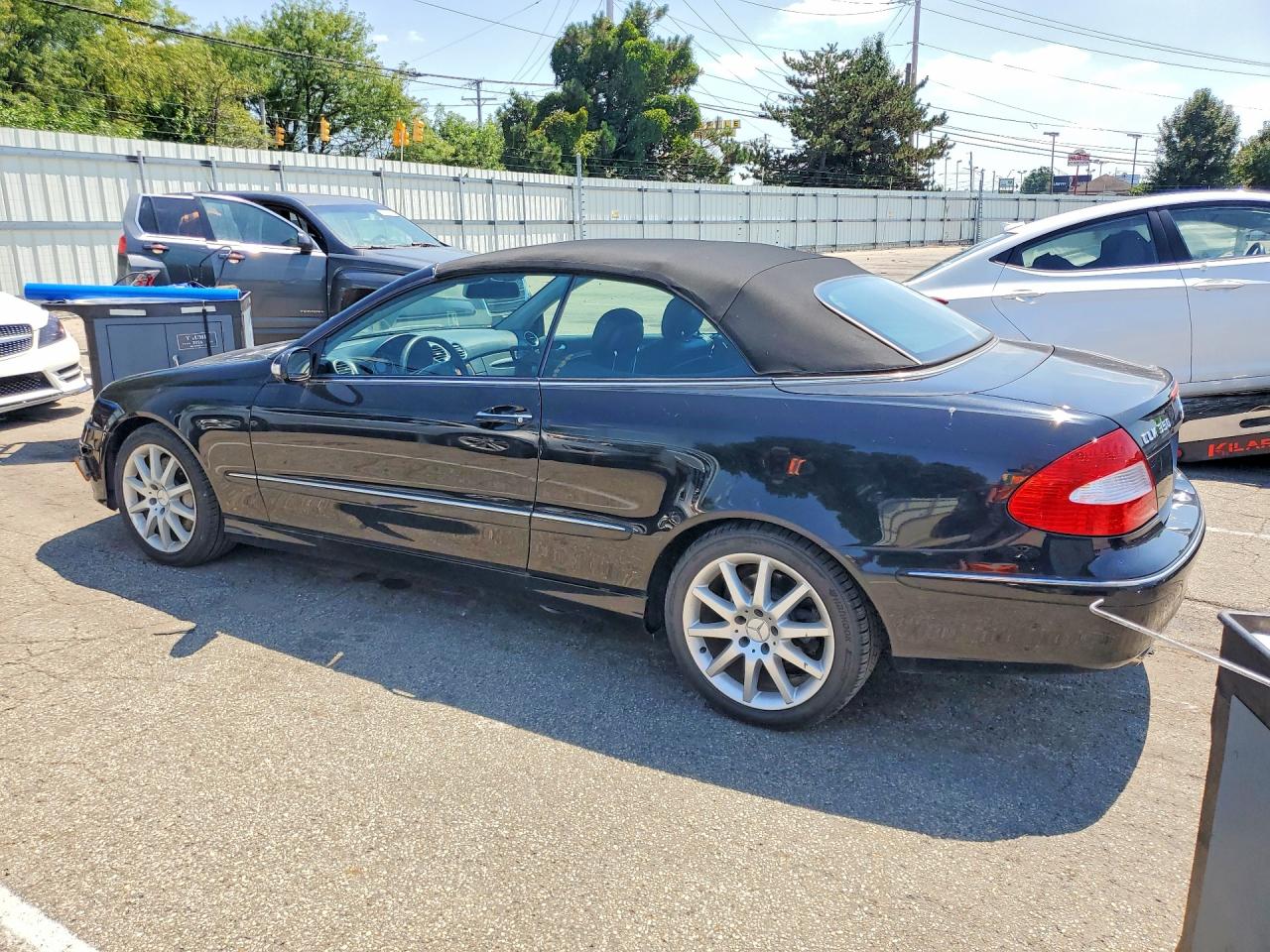 2007 Mercedes-benz Clk 350 Black vin: WDBTK56F57T081701
