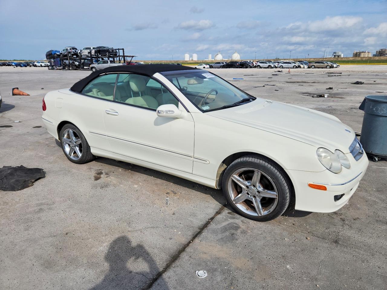 2008 Mercedes Benz Clk 350 White vin: WDBTK56F68F236353
