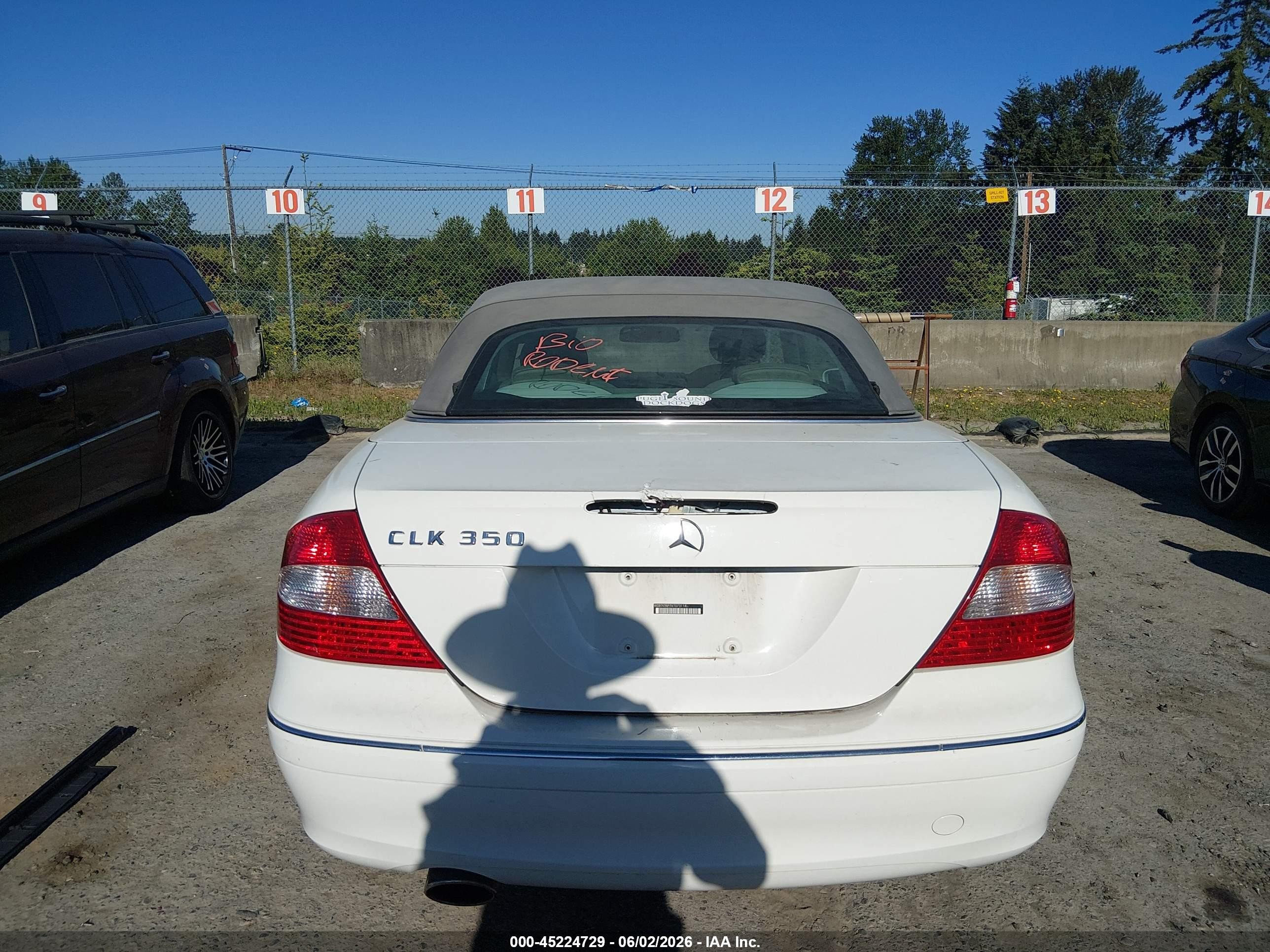 2006 Mercedes-benz Clk 350   White vin: WDBTK56F76T073114