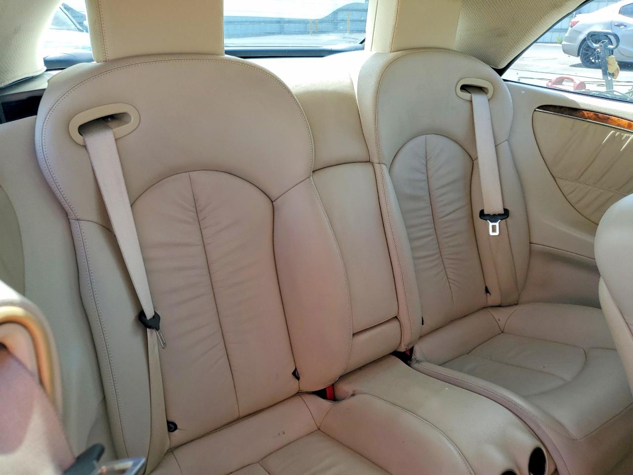 2008 Mercedes-benz Clk 350 White vin: WDBTK56F78T096962