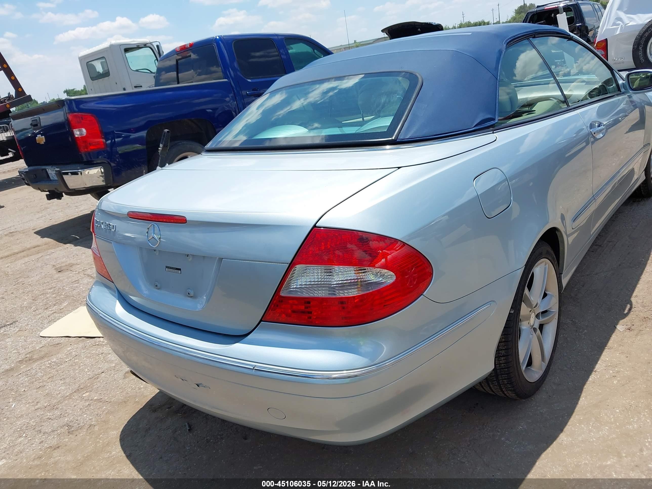 2008 Mercedes-benz Clk 350   Light Blue vin: WDBTK56F78T099229