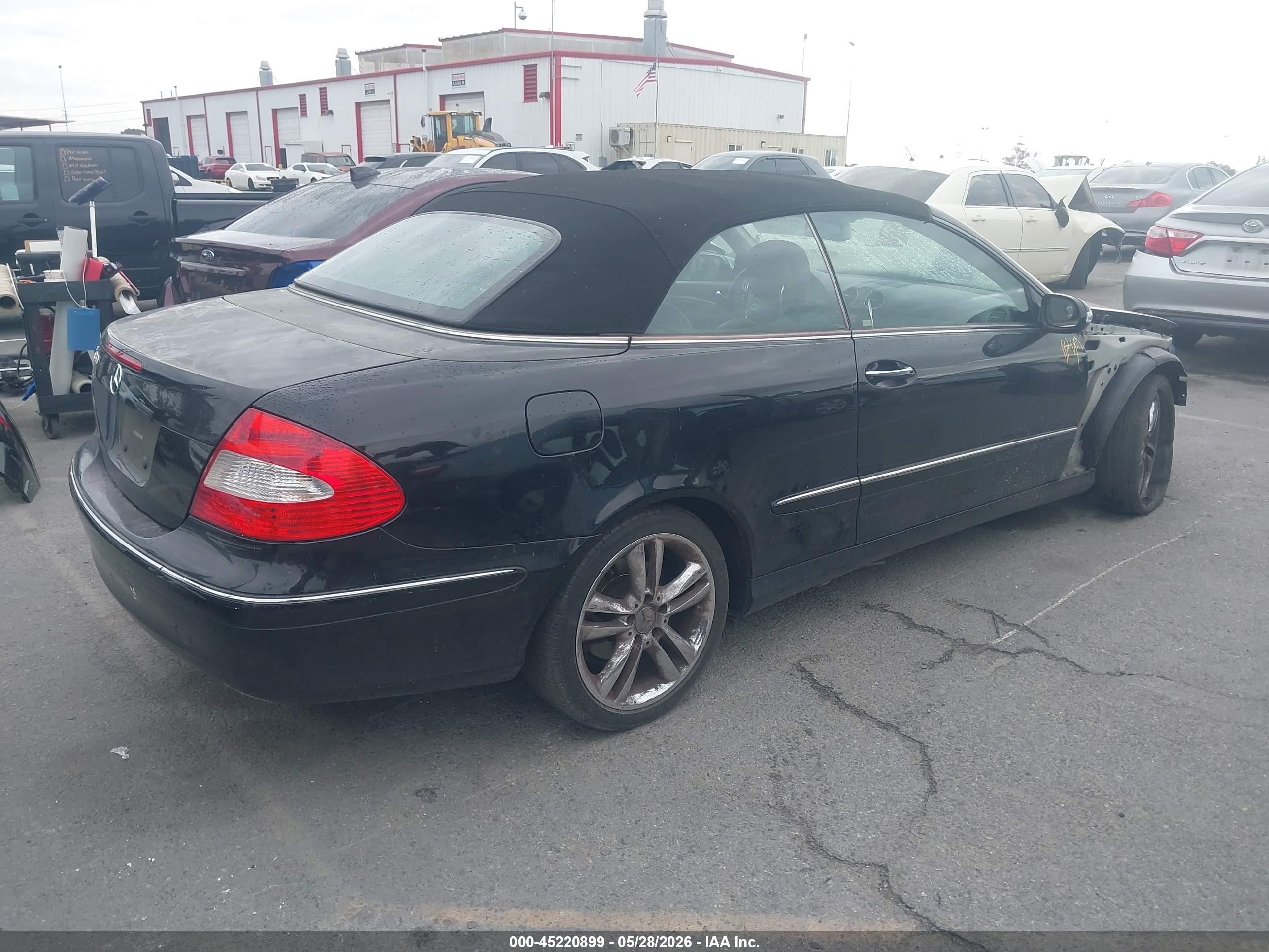 2008 Mercedes-benz Clk 350   Black vin: WDBTK56F88F256085
