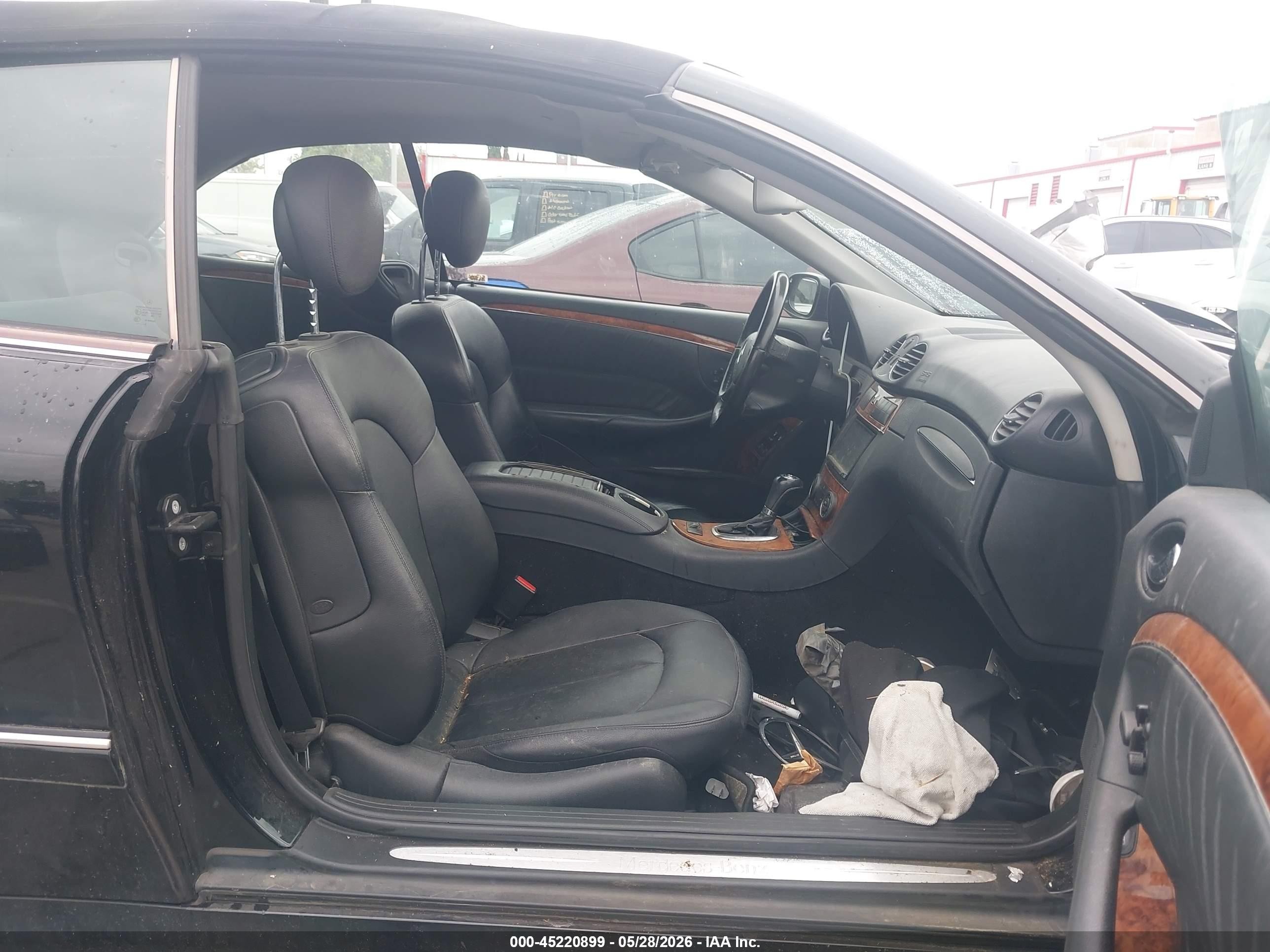 2008 Mercedes-benz Clk 350   Black vin: WDBTK56F88F256085