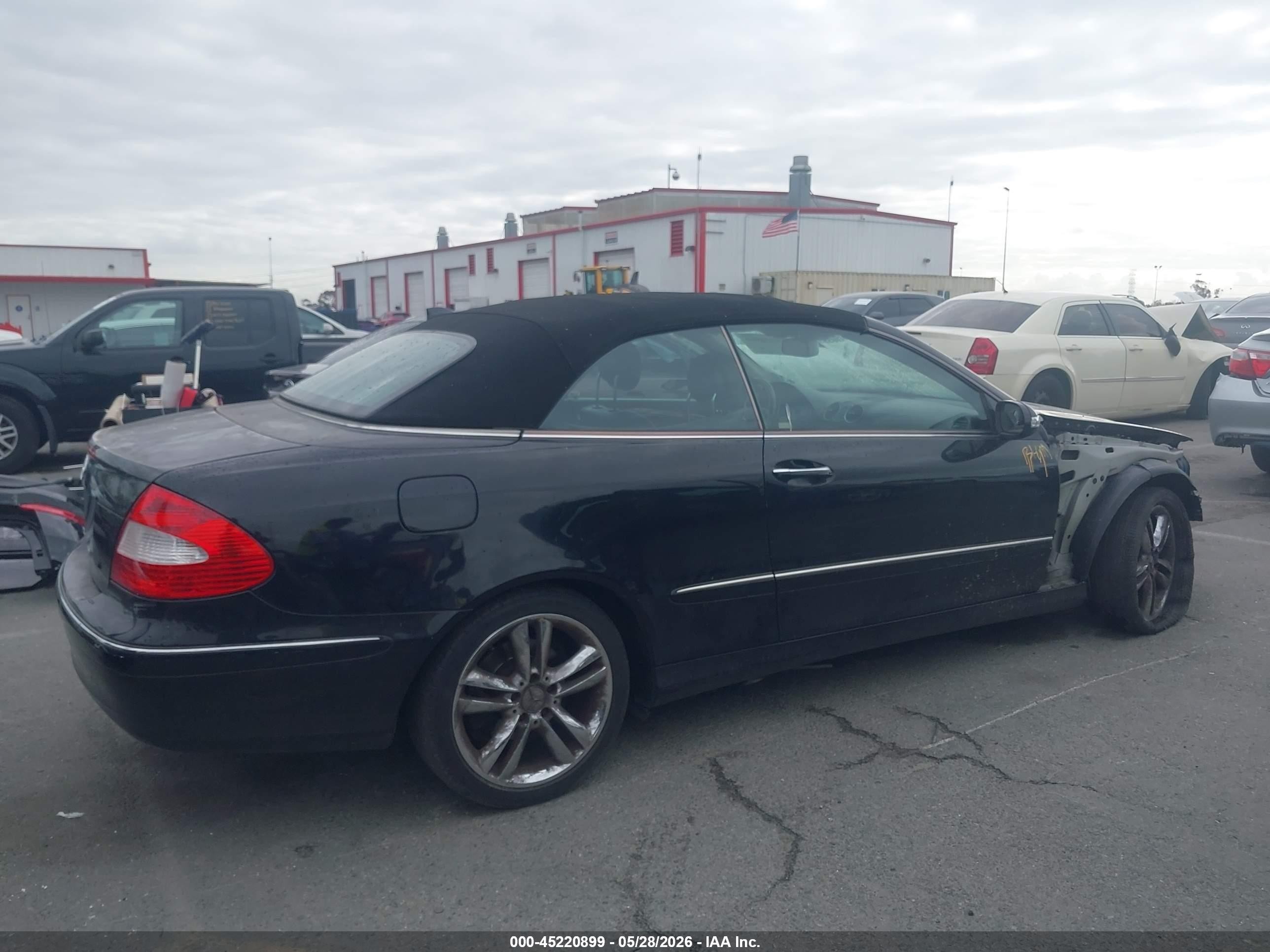 2008 Mercedes-benz Clk 350   Black vin: WDBTK56F88F256085