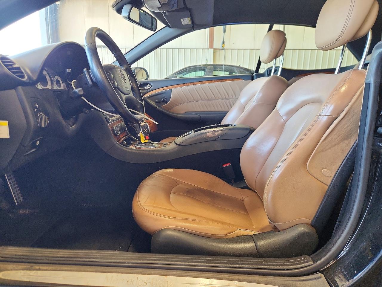 2009 Mercedes-benz Clk 350 Black vin: WDBTK56F89T105055