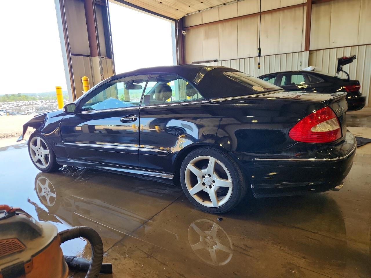 2009 Mercedes-benz Clk 350 Black vin: WDBTK56F89T105055