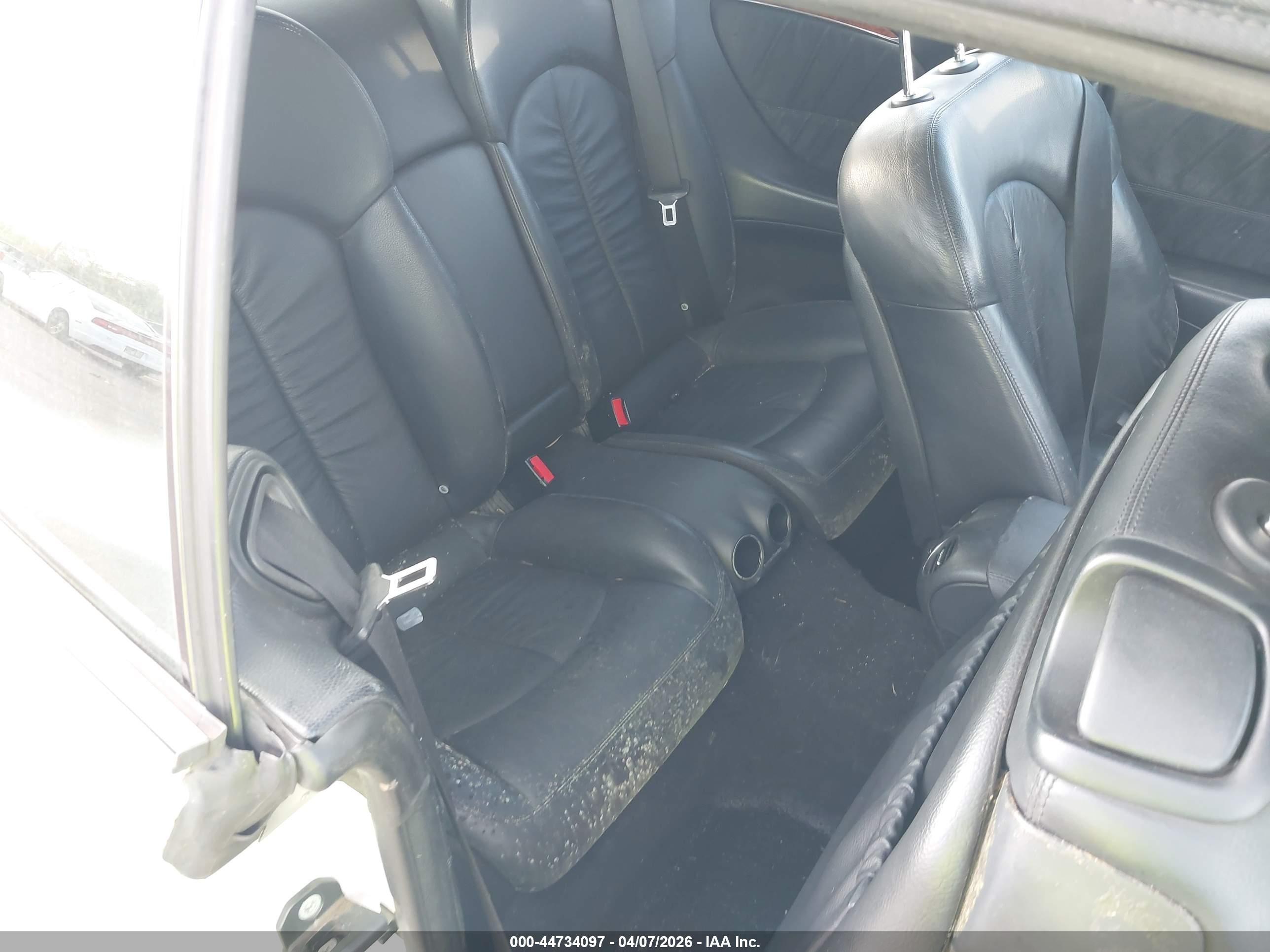 2007 Mercedes-benz Clk 350   White vin: WDBTK56F97F220887
