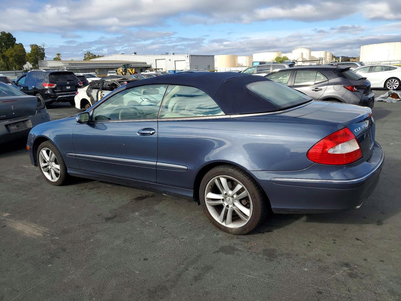 2007 Mercedes-benz Clk 350 Blue vin: WDBTK56F97T081541