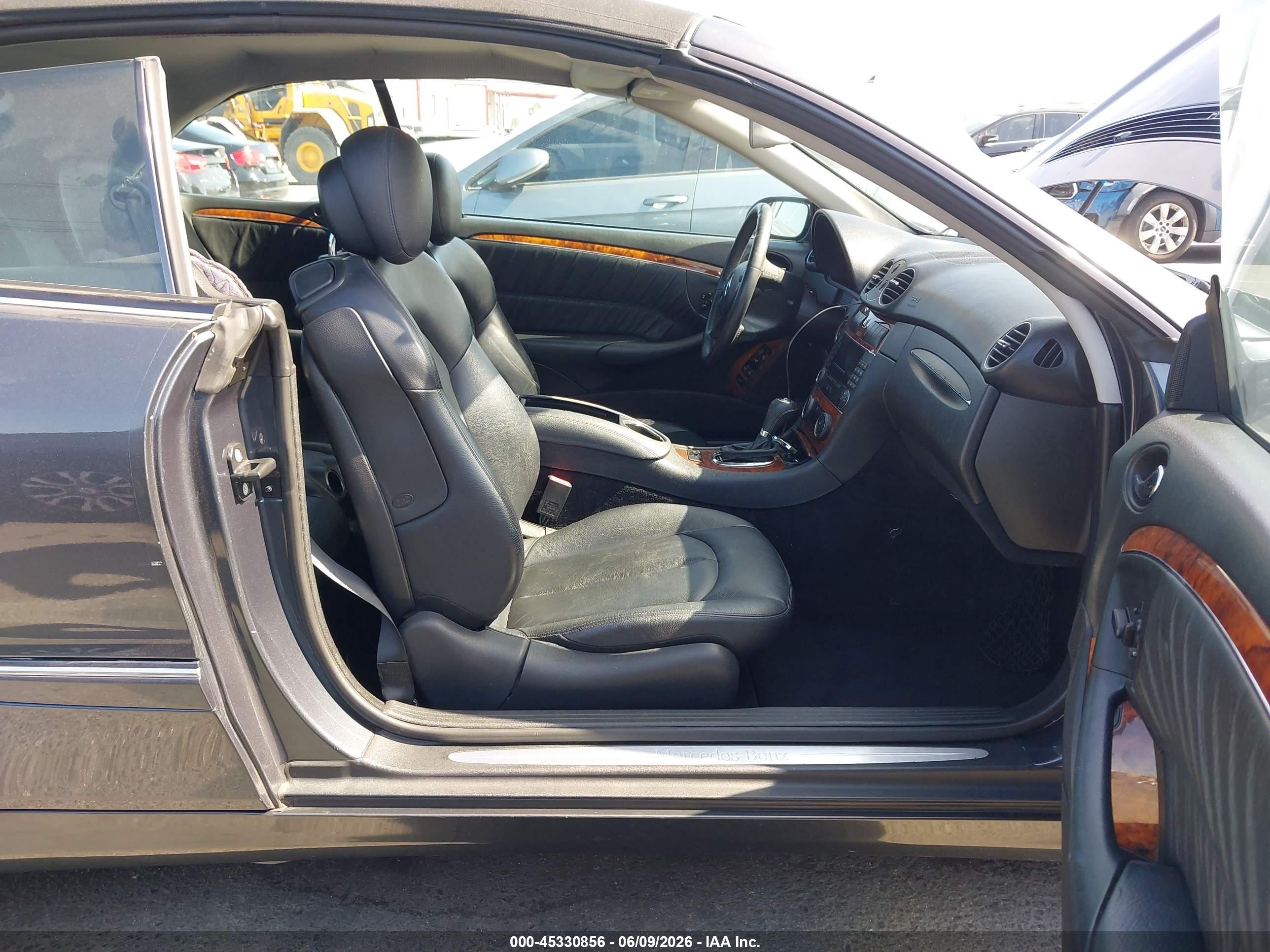 2009 Mercedes-benz Clk 350   Gray vin: WDBTK56F99T108465