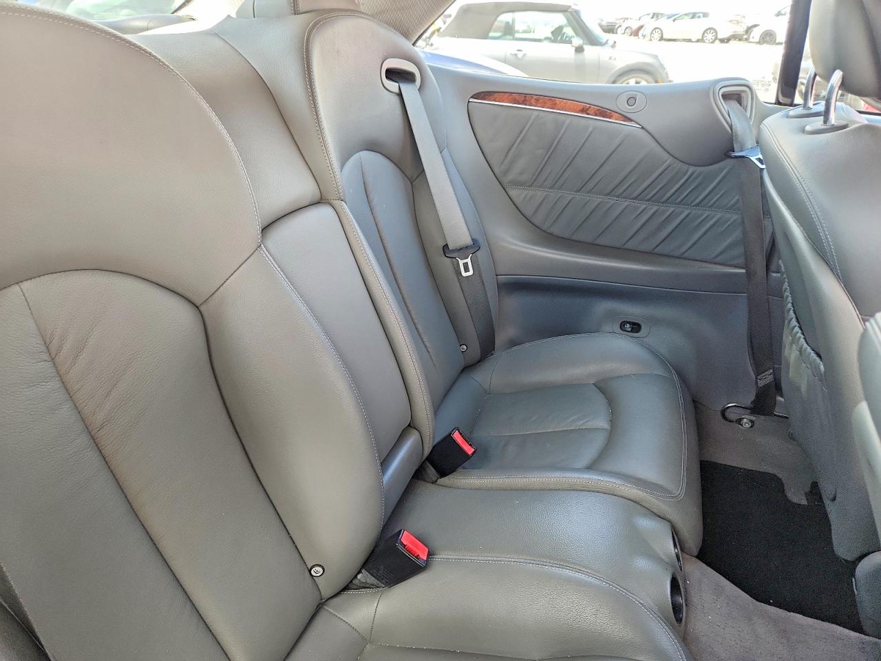 2006 Mercedes-benz Clk 350 Silver vin: WDBTK56G36T064144