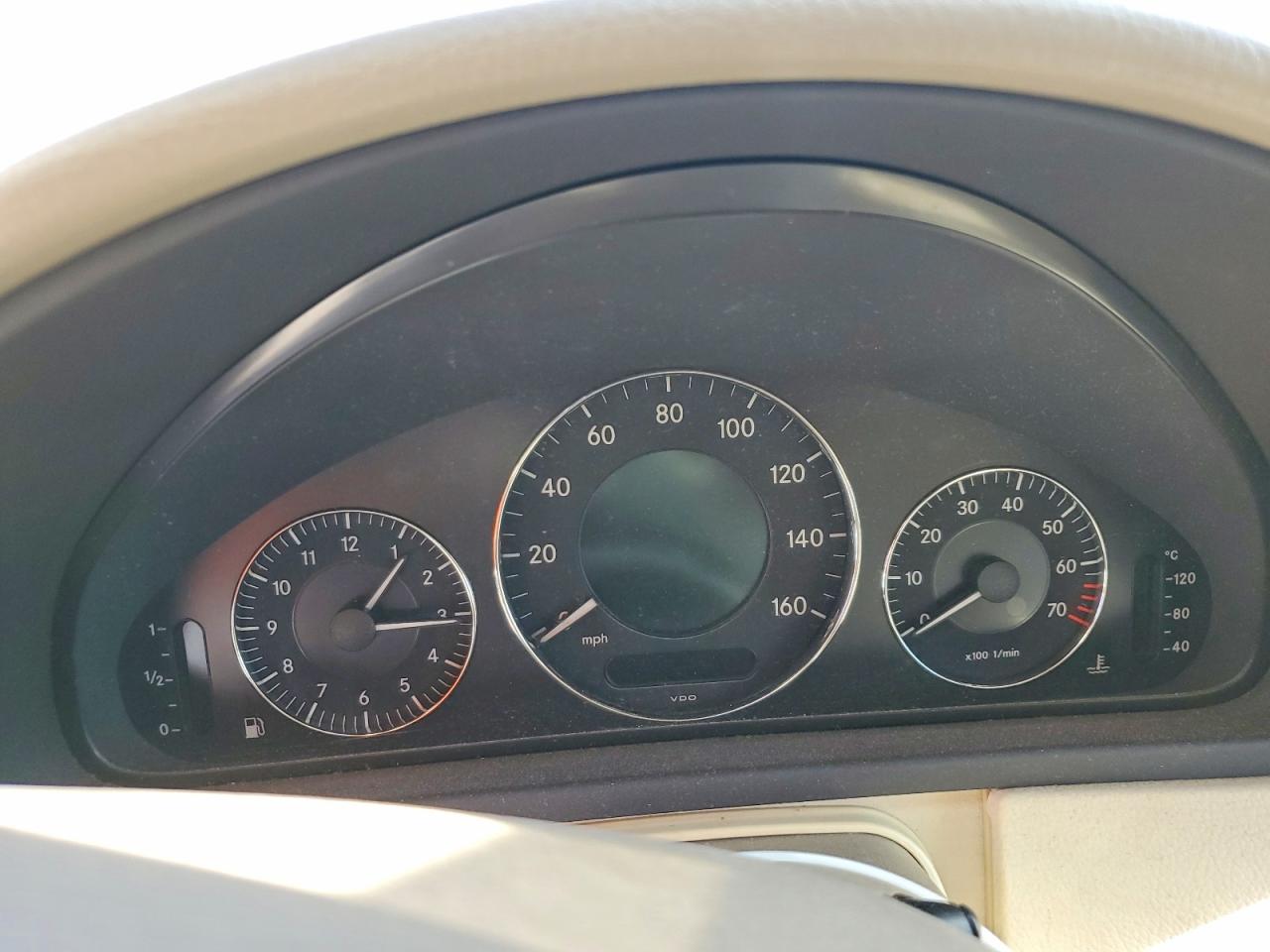 2007 Mercedes-benz Clk 350 Red vin: WDBTK56G77T074998