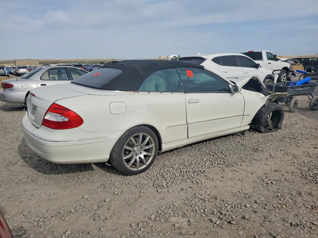 2007 Mercedes-benz Clk 350 White vin: WDBTK56GX7F212614