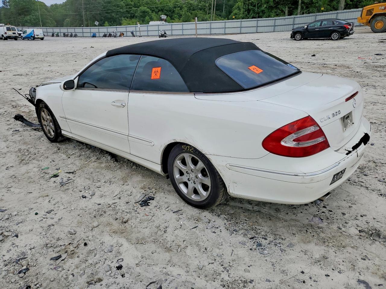 2004 Mercedes-benz Clk 320 White vin: WDBTK65G04T013964