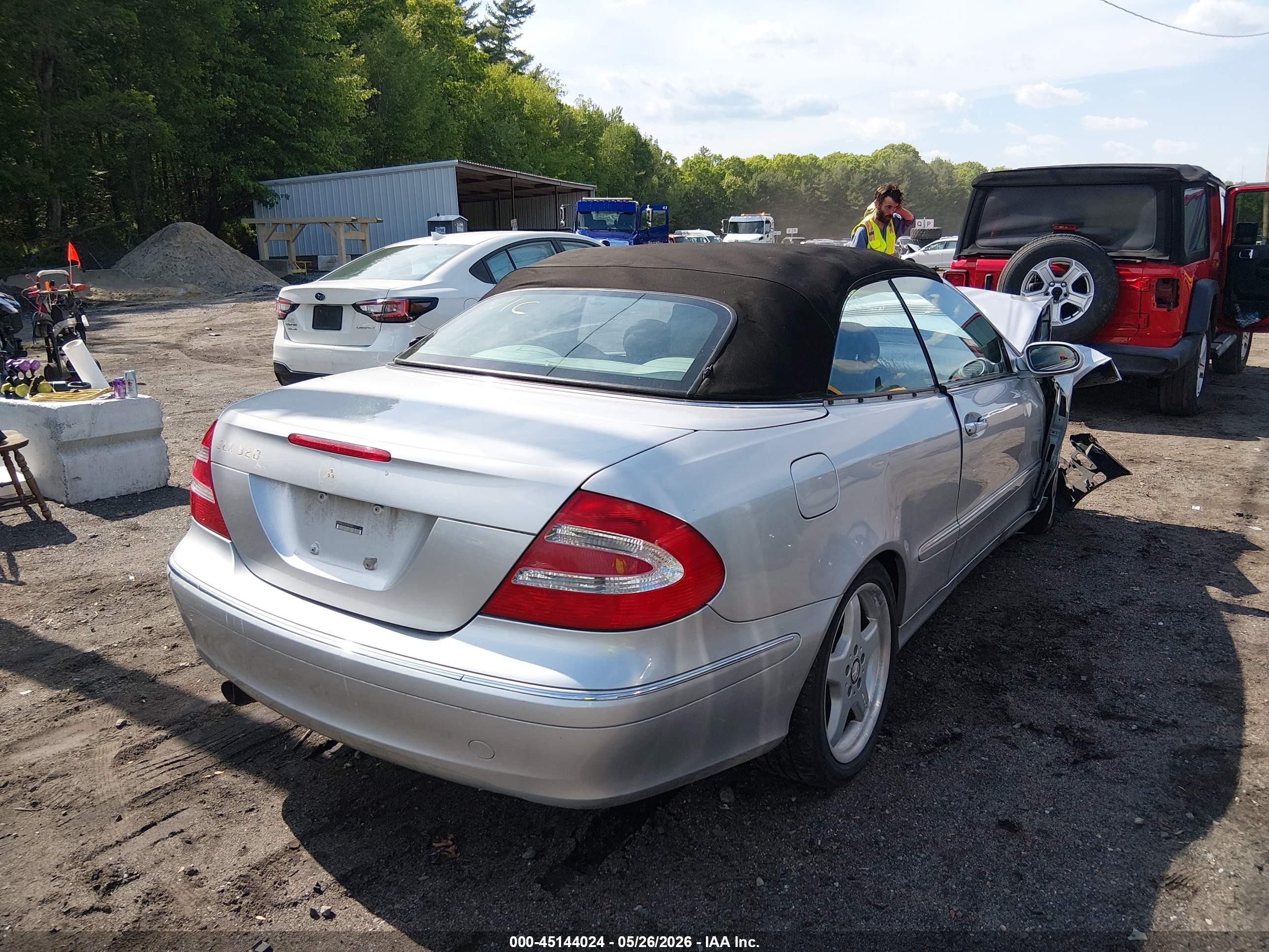 2005 Mercedes-benz Clk 320   Серебряный vin: WDBTK65G05T043421