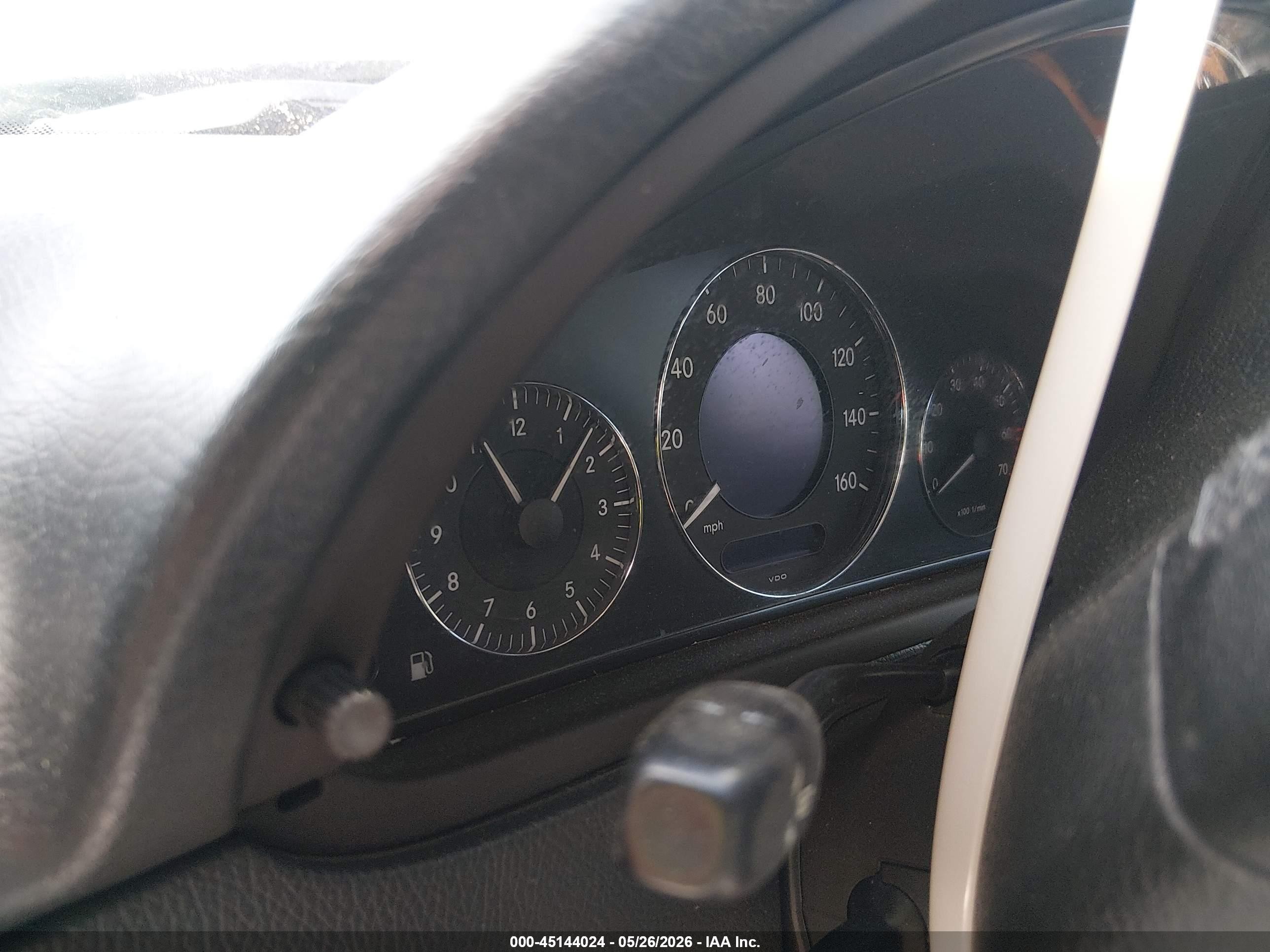2005 Mercedes-benz Clk 320   Серебряный vin: WDBTK65G05T043421