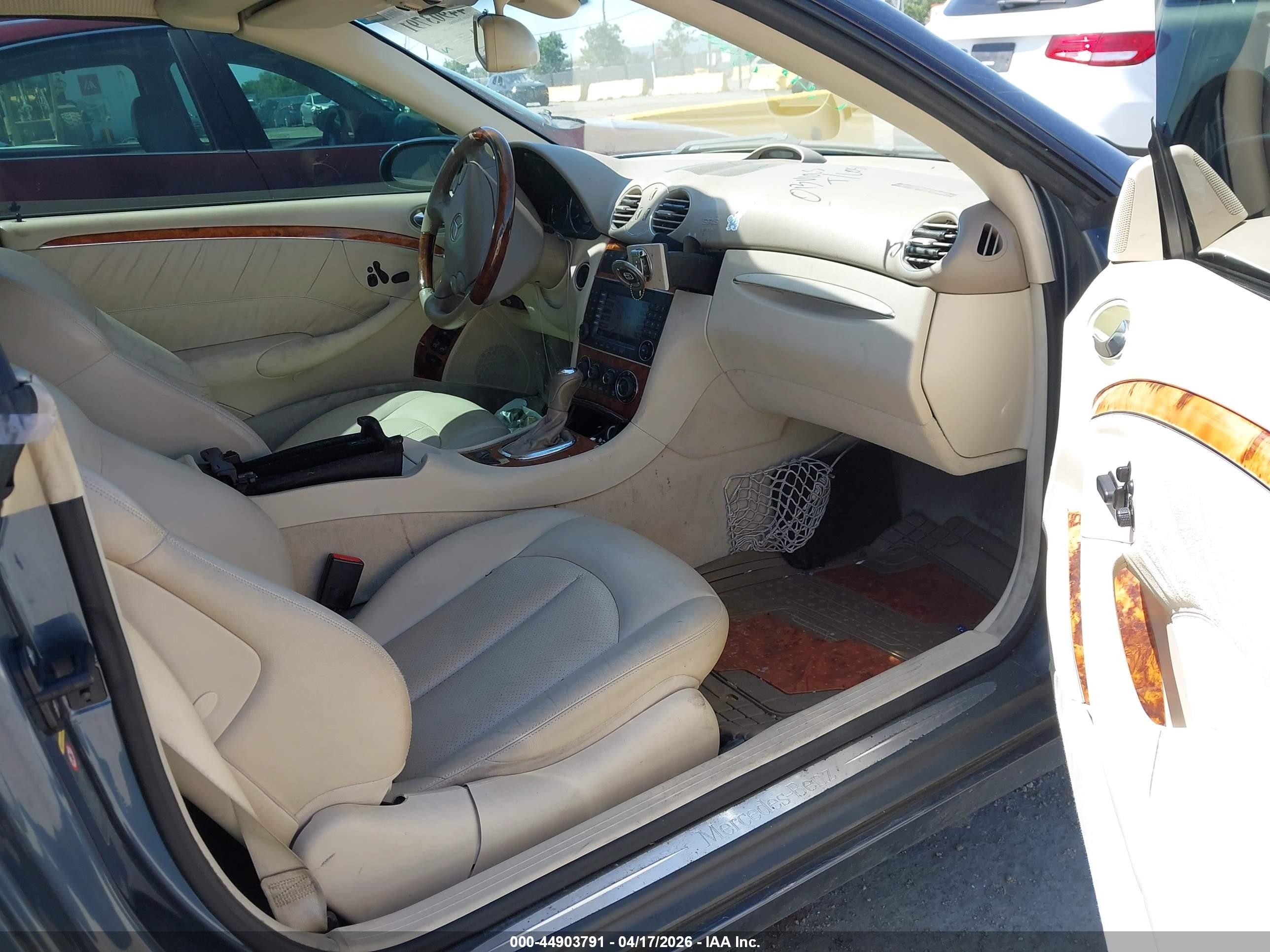 2005 Mercedes-benz Clk 320   Light Blue vin: WDBTK65G05T049283