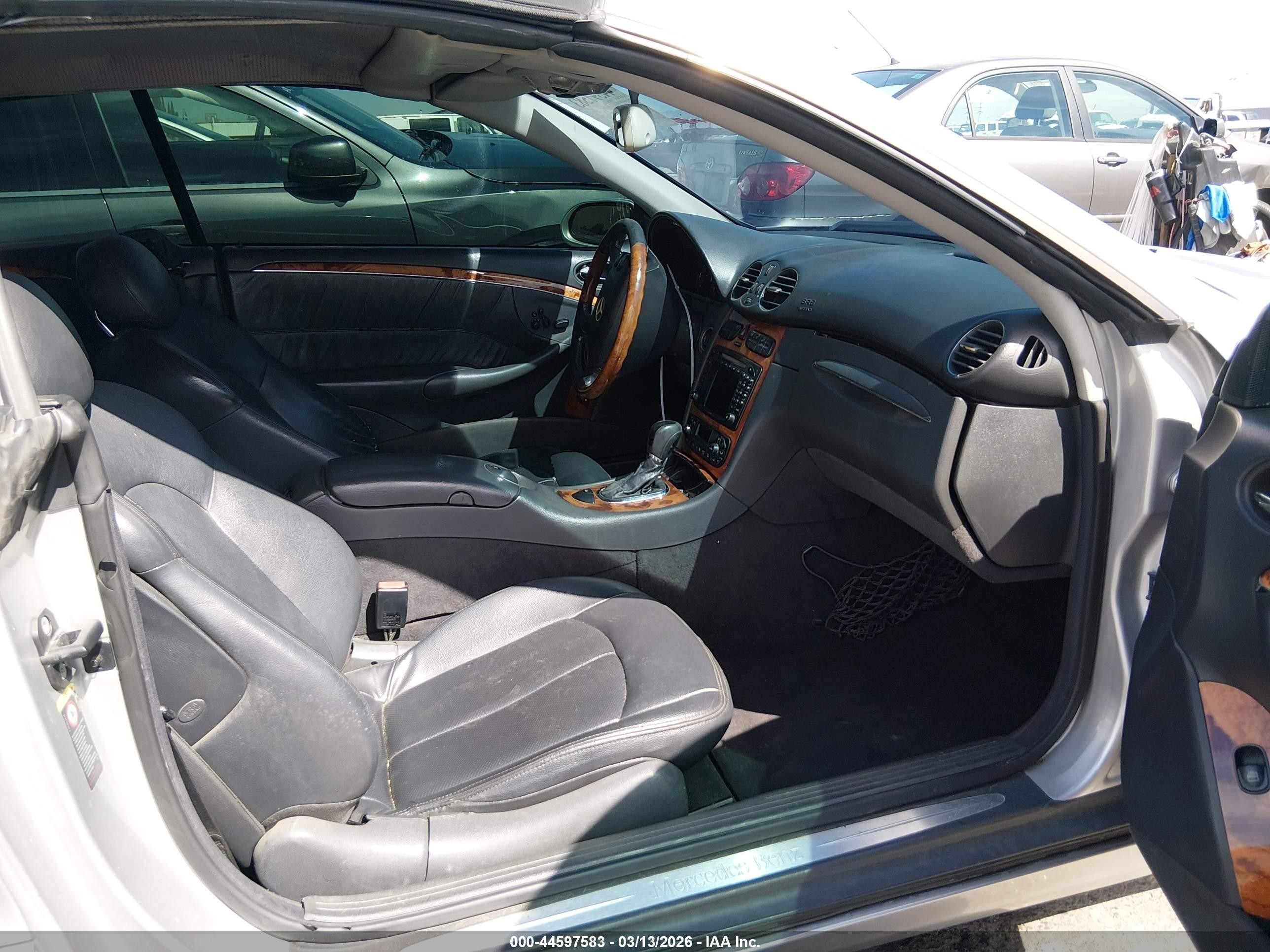 2004 Mercedes-benz Clk 320   Silver vin: WDBTK65G14T013939