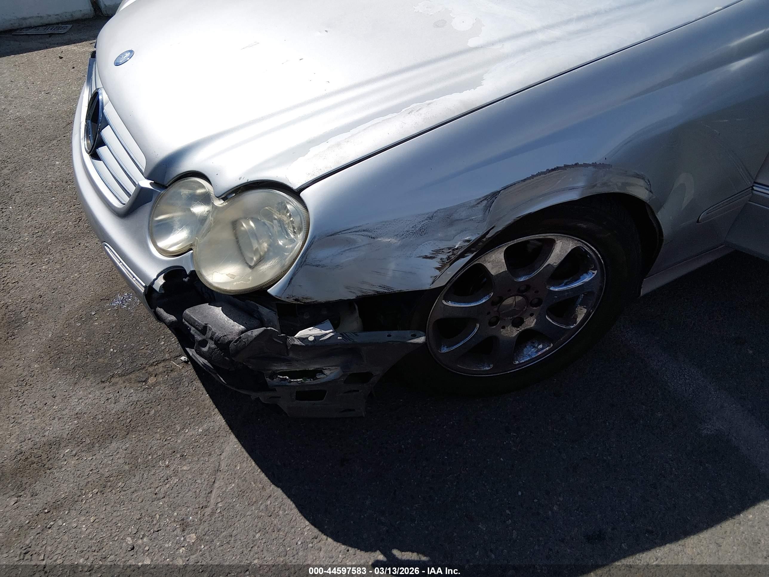 2004 Mercedes-benz Clk 320   Silver vin: WDBTK65G14T013939
