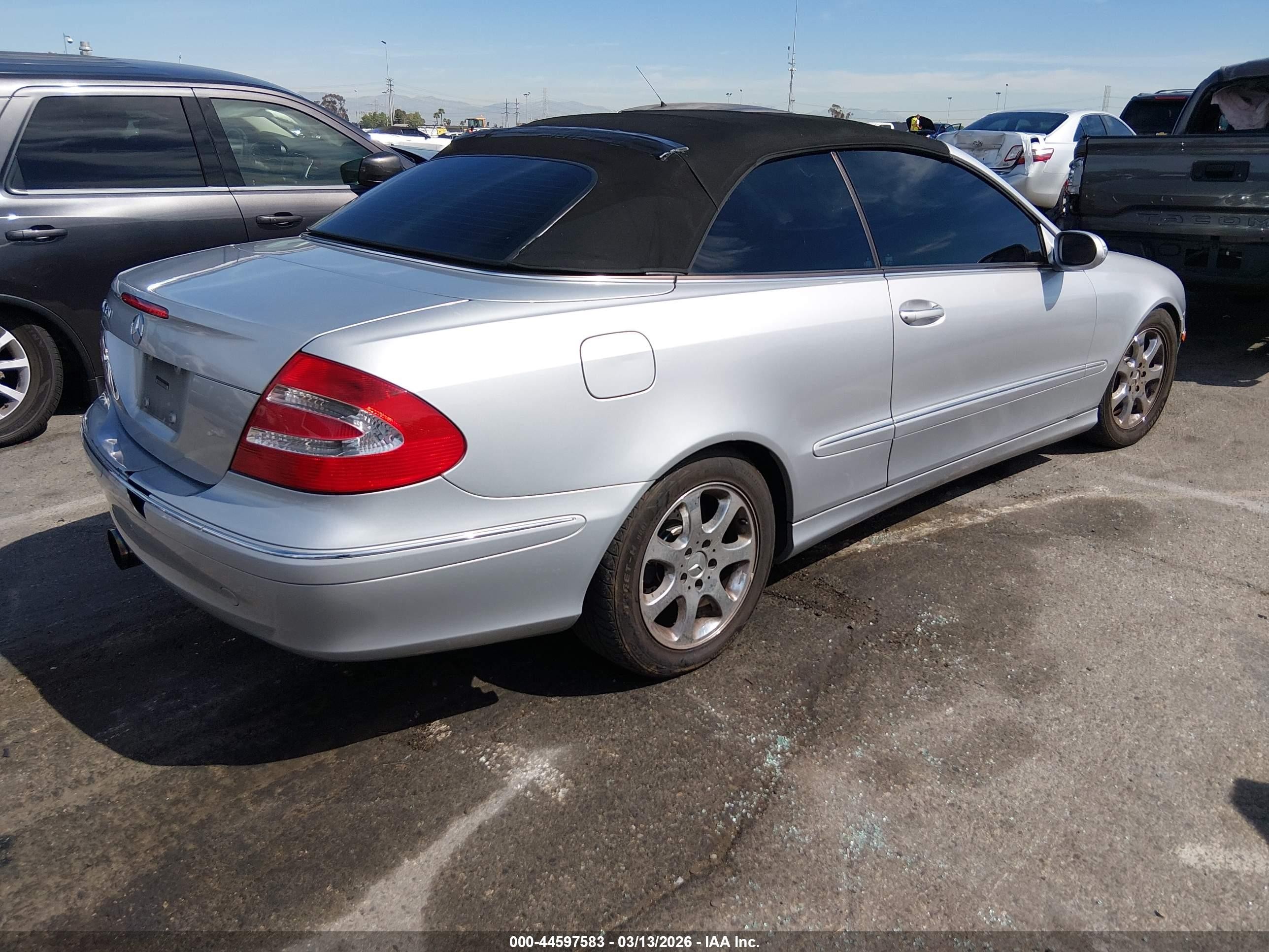 2004 Mercedes-benz Clk 320   Silver vin: WDBTK65G14T013939