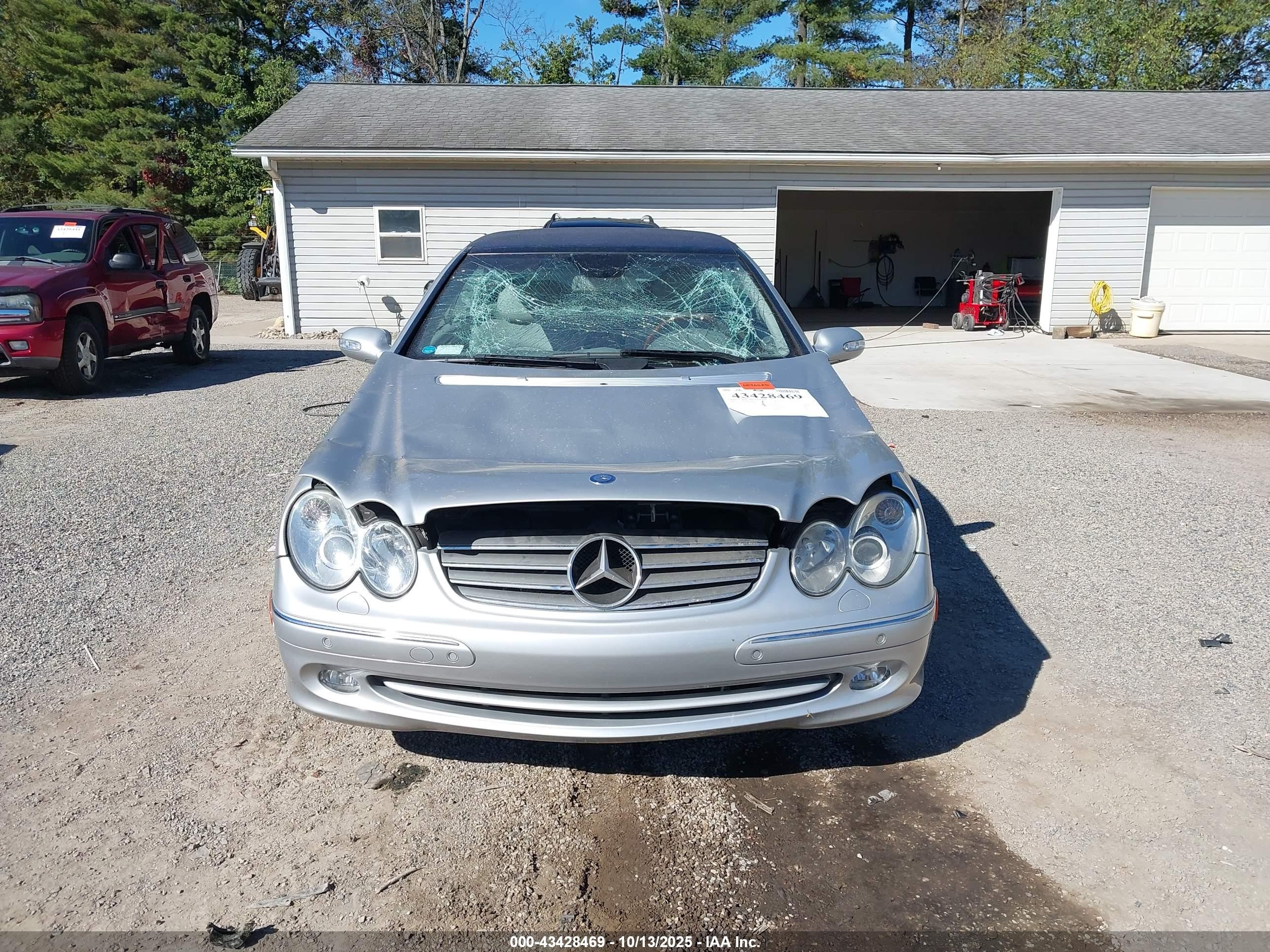 2004 Mercedes-benz Clk 320   Silver vin: WDBTK65G14T026805