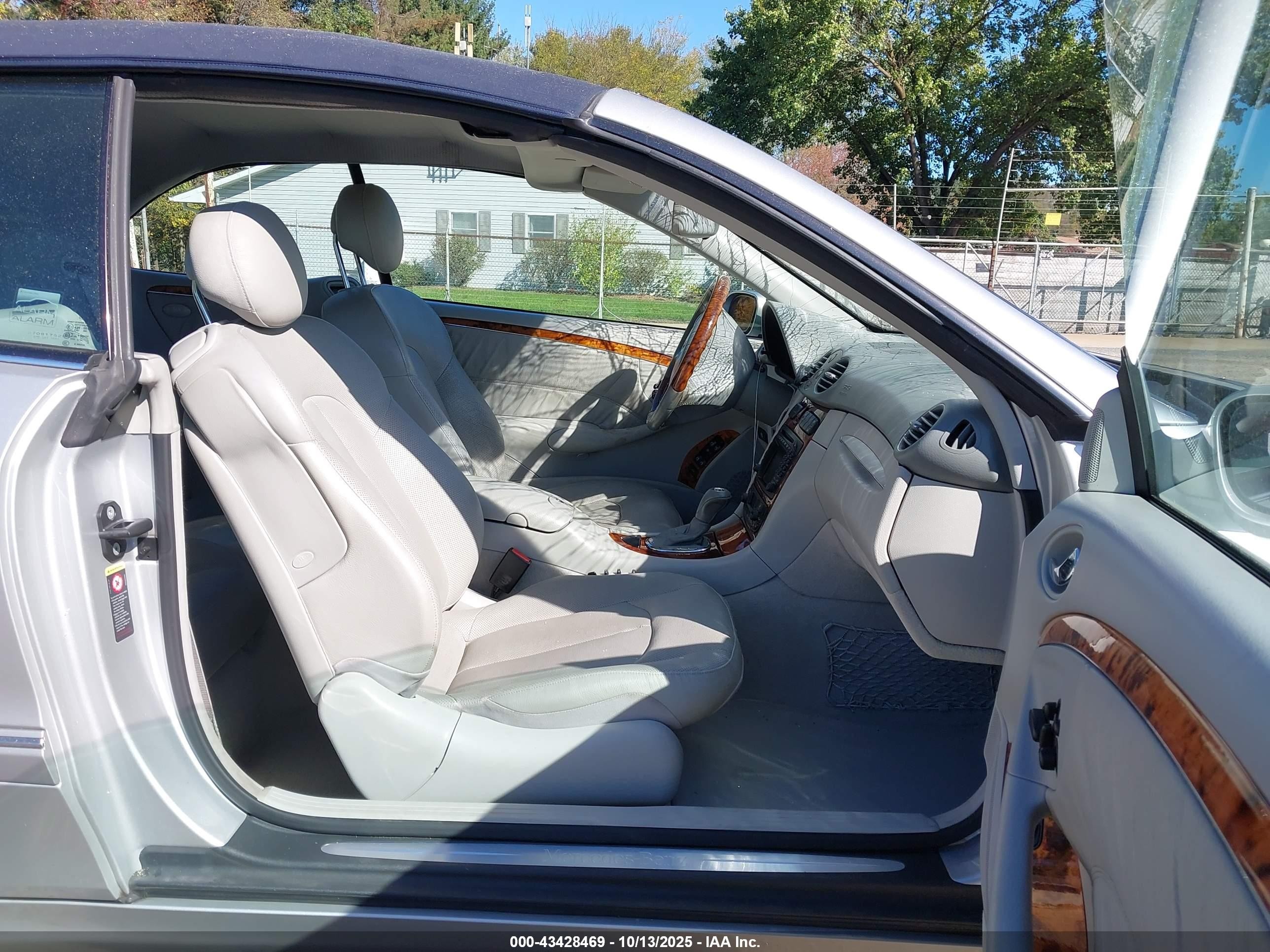 2004 Mercedes-benz Clk 320   Silver vin: WDBTK65G14T026805