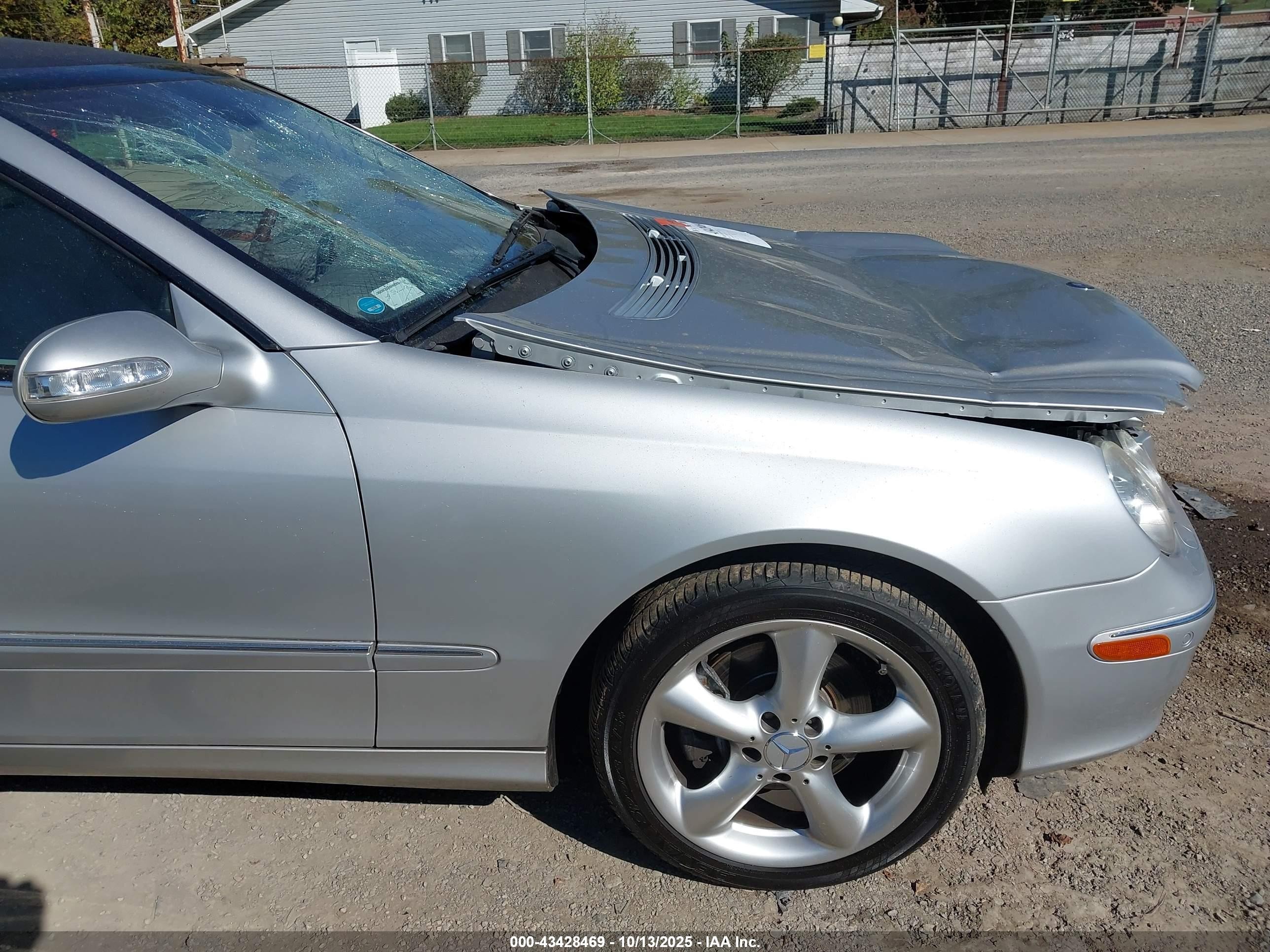 2004 Mercedes-benz Clk 320   Silver vin: WDBTK65G14T026805
