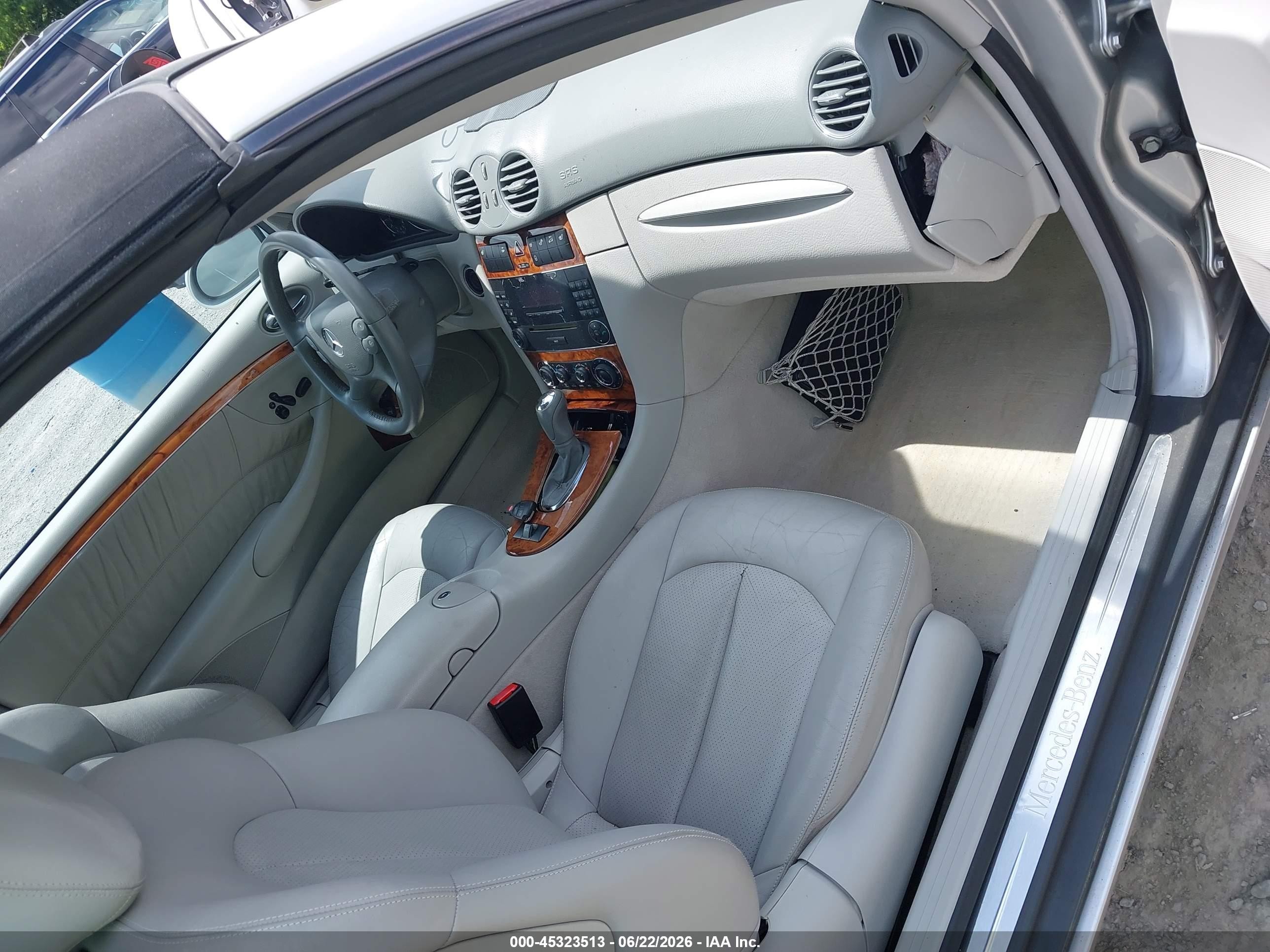 2005 Mercedes-benz Clk 320   Серебряный vin: WDBTK65G15T041726