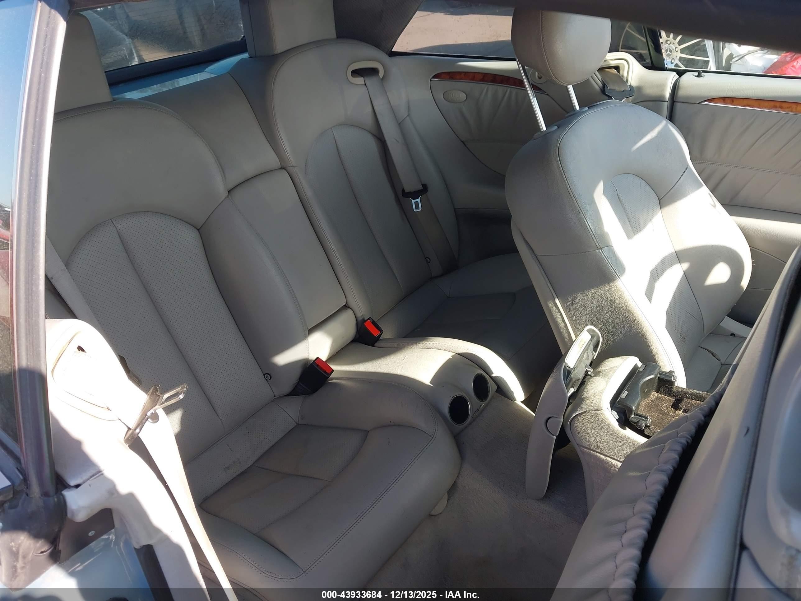 2005 Mercedes-benz Clk 320   Серебряный vin: WDBTK65G15T046909