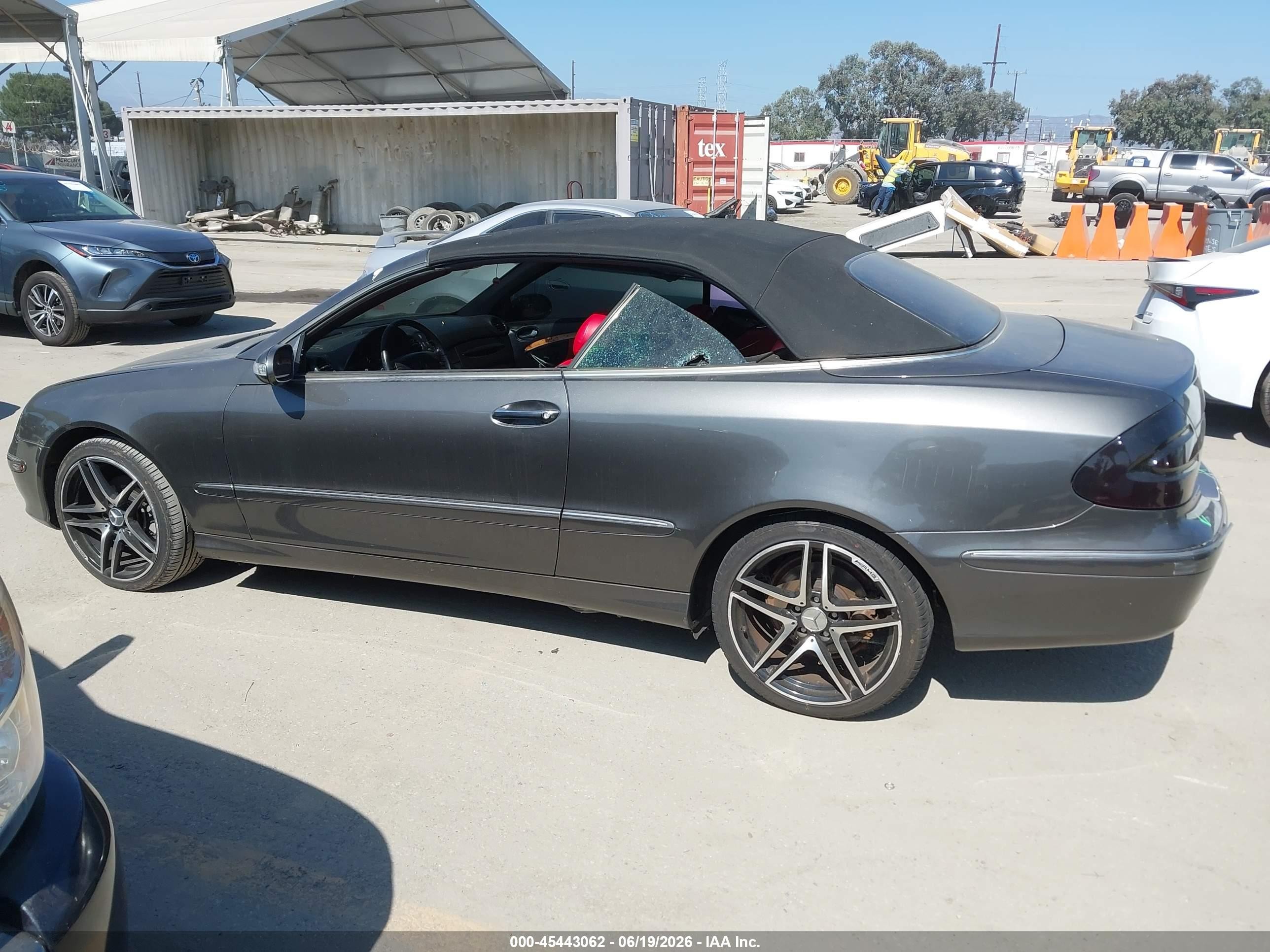 2004 Mercedes-benz Clk 320   Серый vin: WDBTK65G24T006207