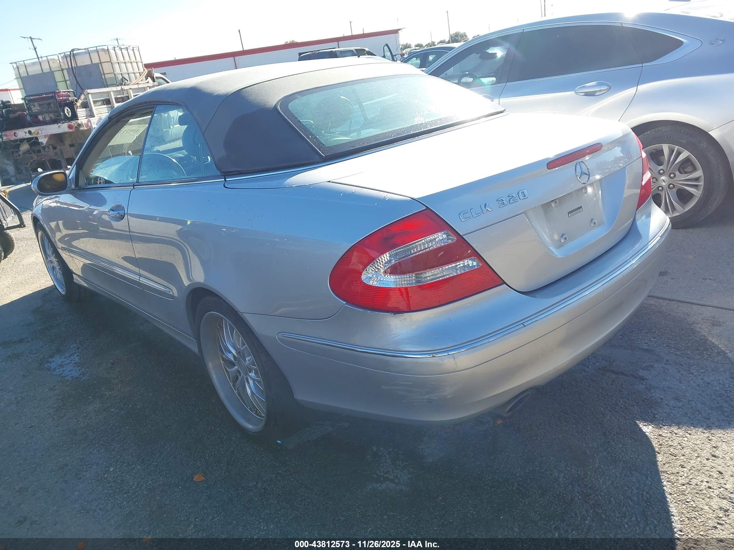 2004 Mercedes-benz Clk 320   Gray vin: WDBTK65G24T024755
